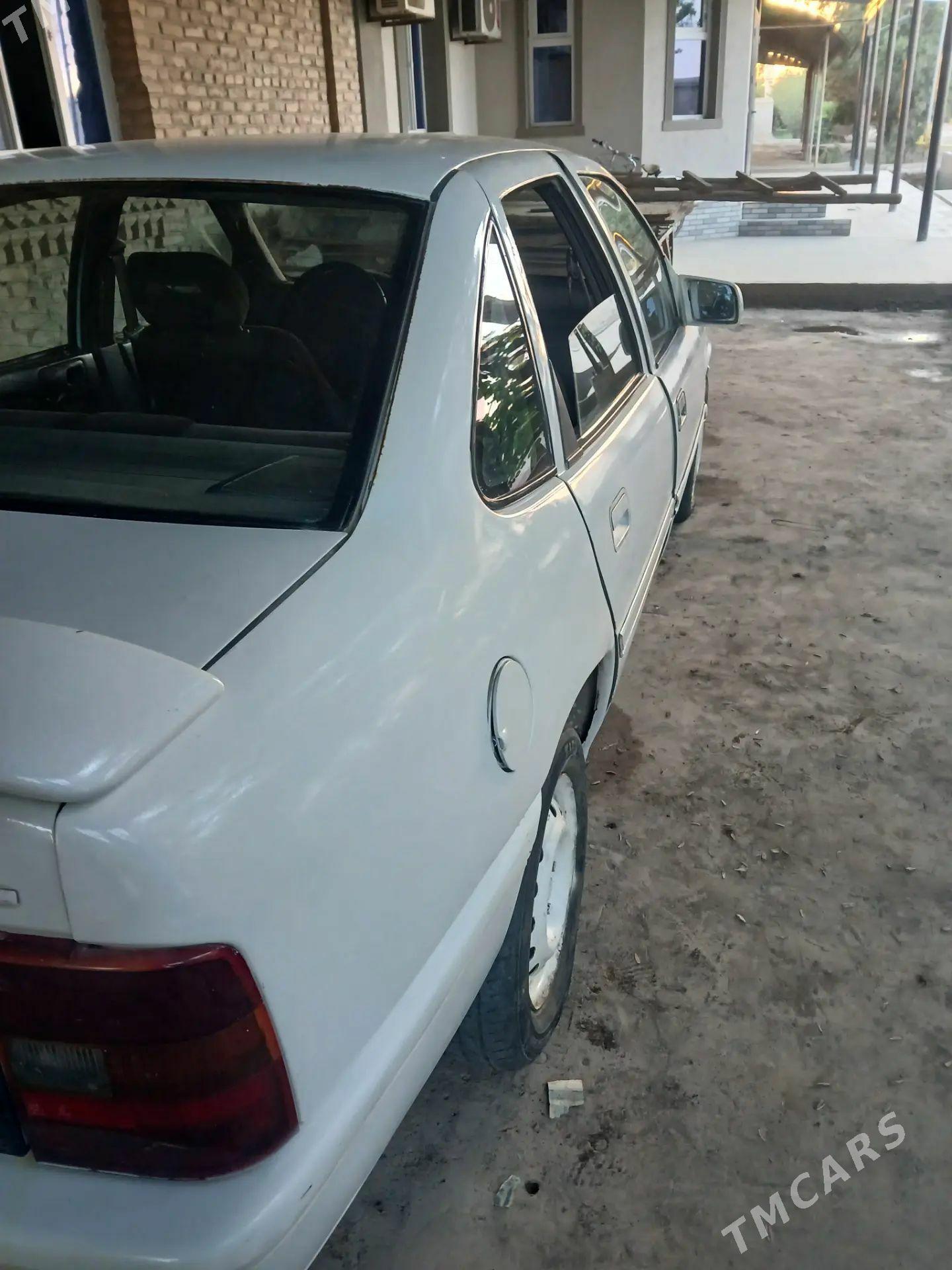 Opel Astra 1991 - 40 000 TMT - Şabat etr. - img 1