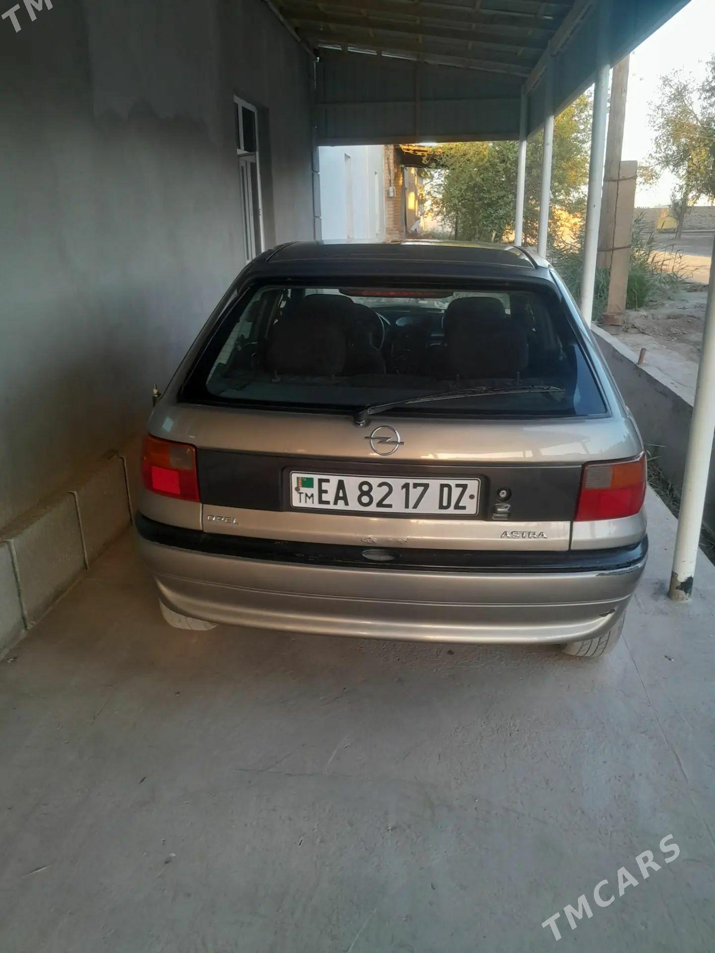 Opel Astra 1997 - 50 000 TMT - Кёнеургенч - img 1