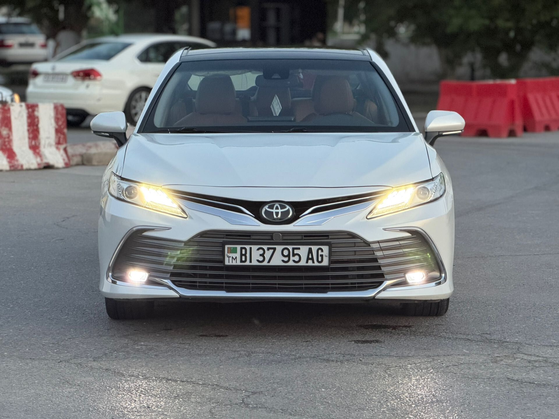 Toyota Camry 2021 - 388 000 TMT - Ашхабад - img 1