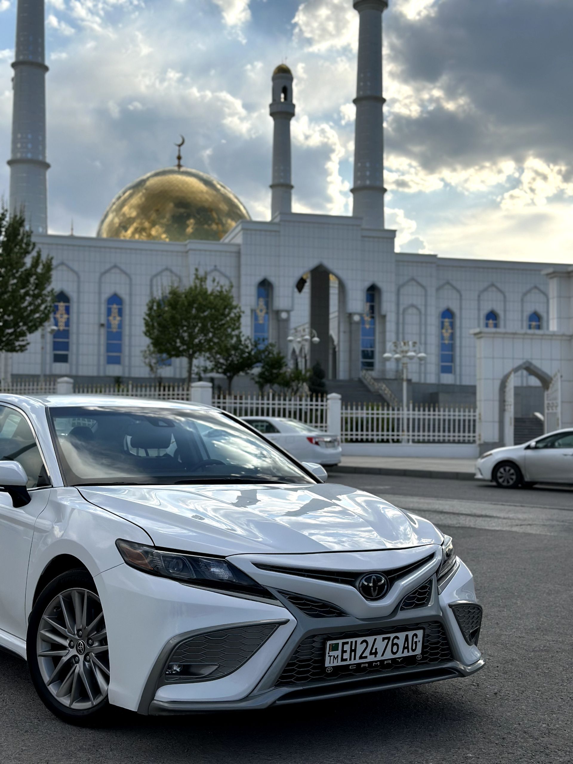Toyota Camry 2023 - 358 000 TMT - Aşgabat - img 1