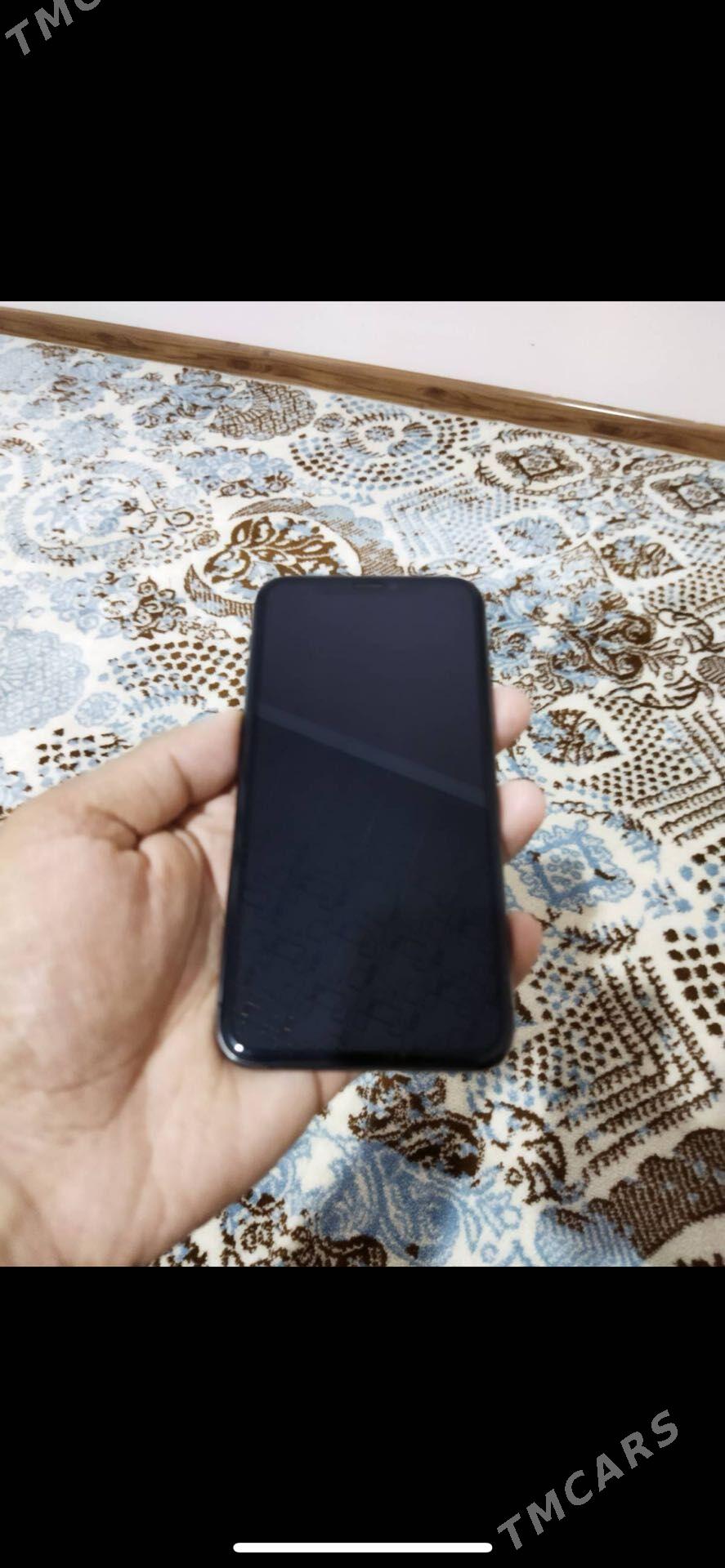 iPhone 11 Pro - Mary - img 1