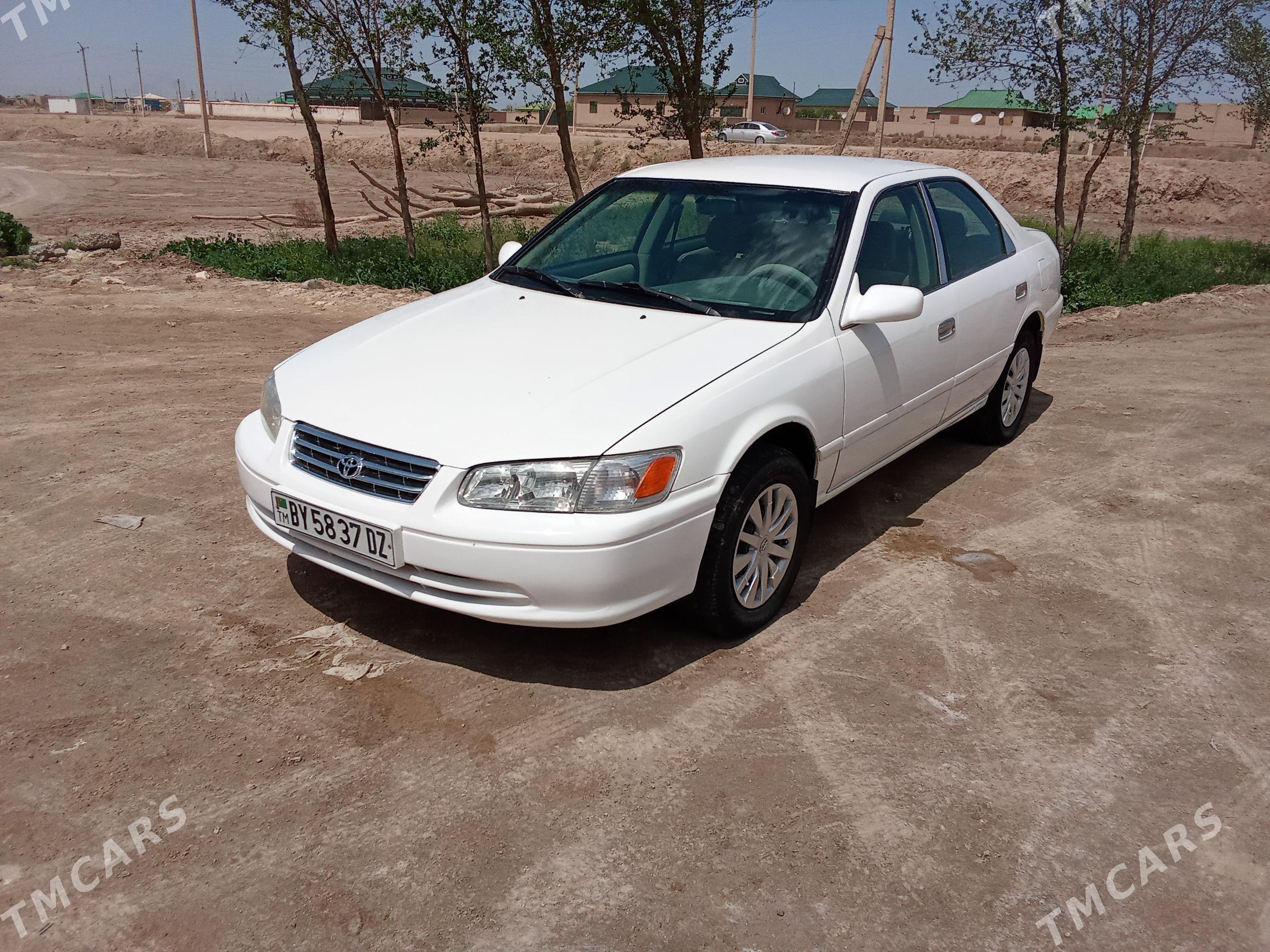 Toyota Camry 2000 - 158 000 TMT - етр. Туркменбаши - img 1