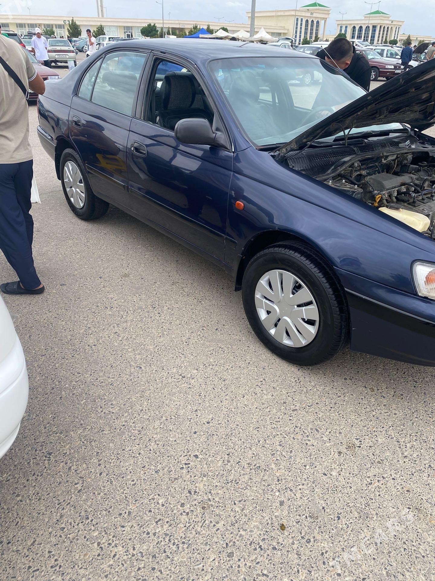 Toyota Carina 1995 - 78 000 TMT - Туркменабат - img 1