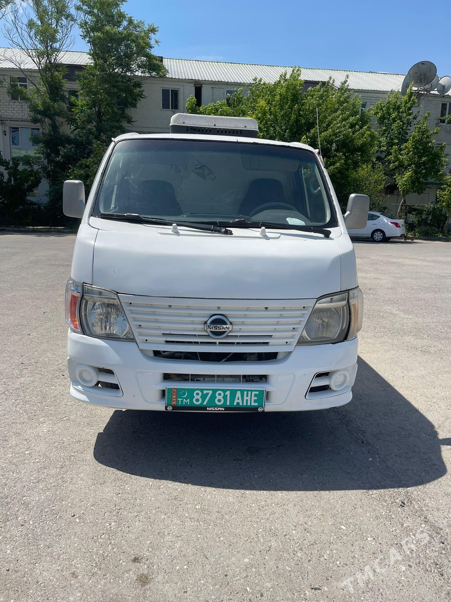 Nissan Urvan 2006 - 110 000 TMT - Ашхабад - img 1