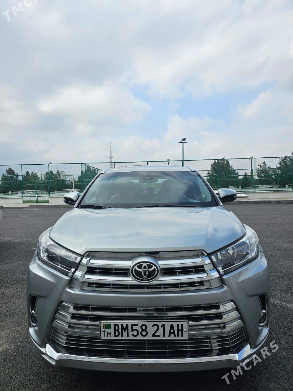 Toyota Highlander 2017 - 500 000 TMT - Podwoýski köç. (Bitarap Türkmenistan şaýoly) - img 1