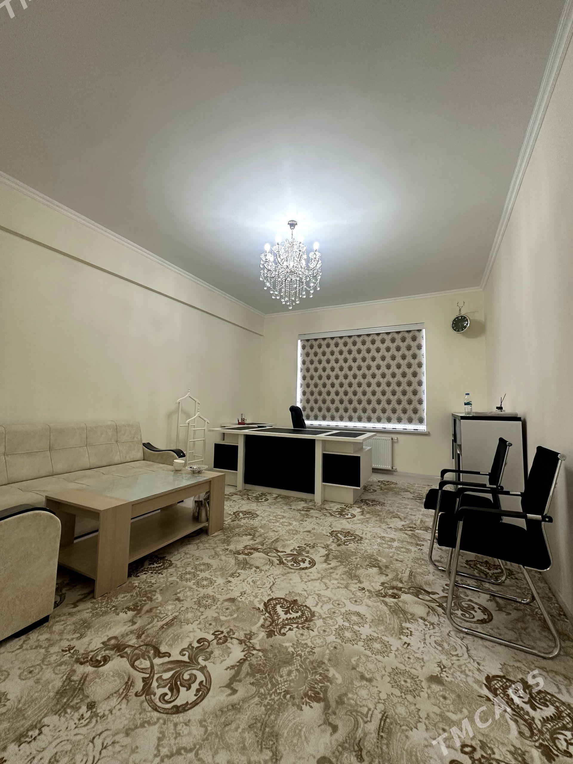 ГУРТЛЫ 1 ЭТАЖ 4 КОМ 150 М2 - Ашхабад - img 1