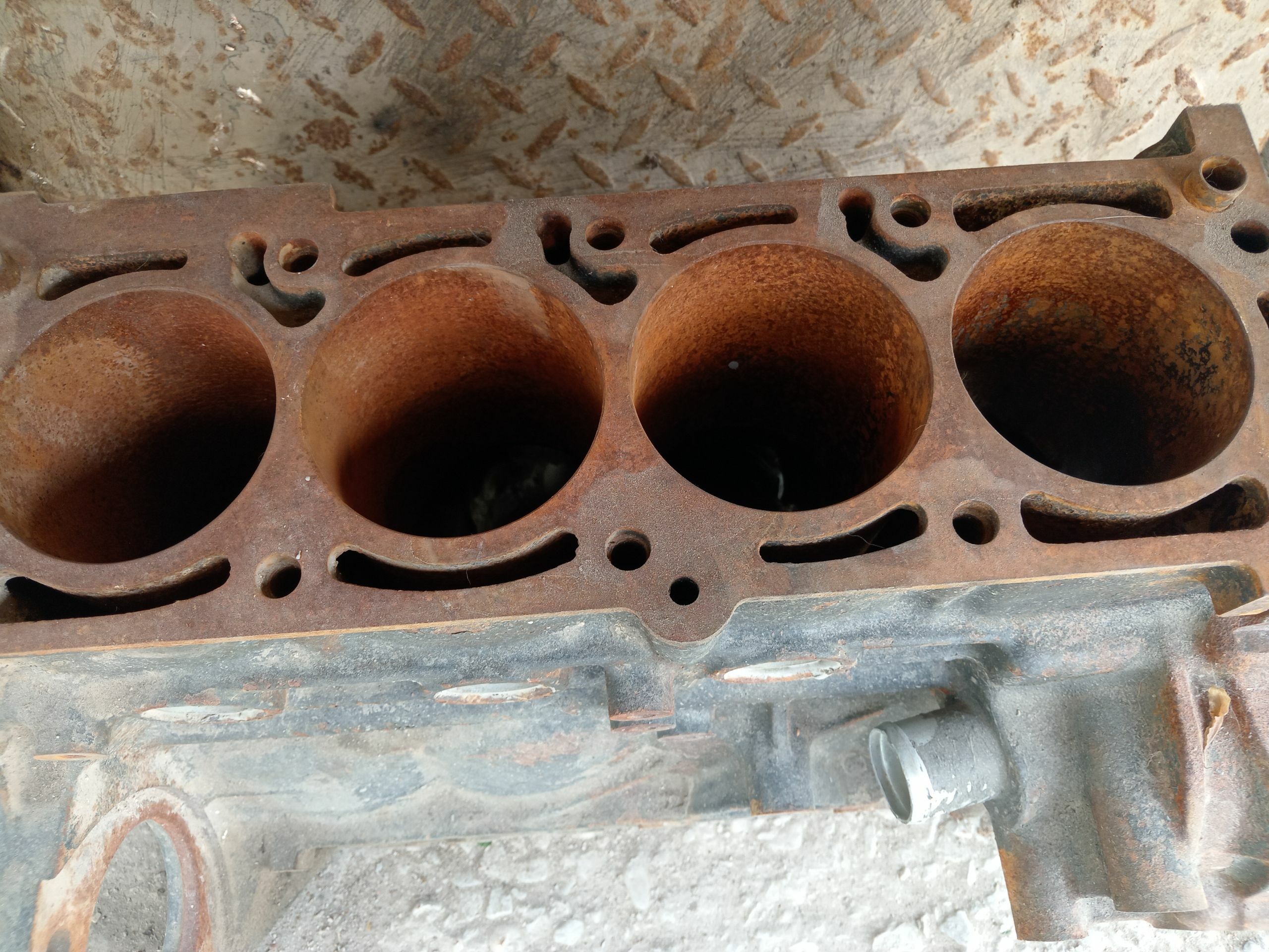 OPEL VEKDRA  BLOK 500 TMT - Balkanabat - img 1