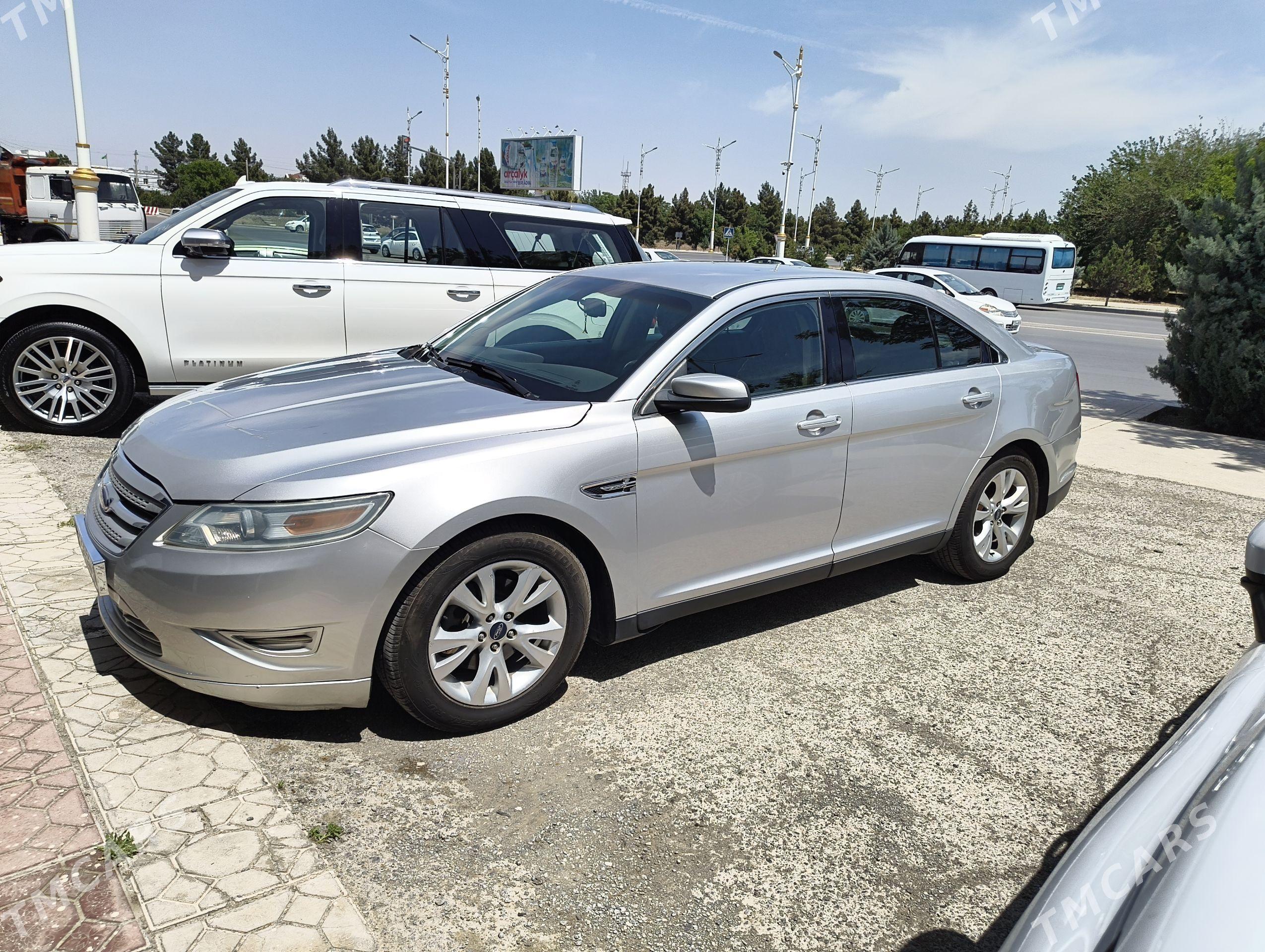 Ford Taurus 2010 - 160 000 TMT - Ашхабад - img 1