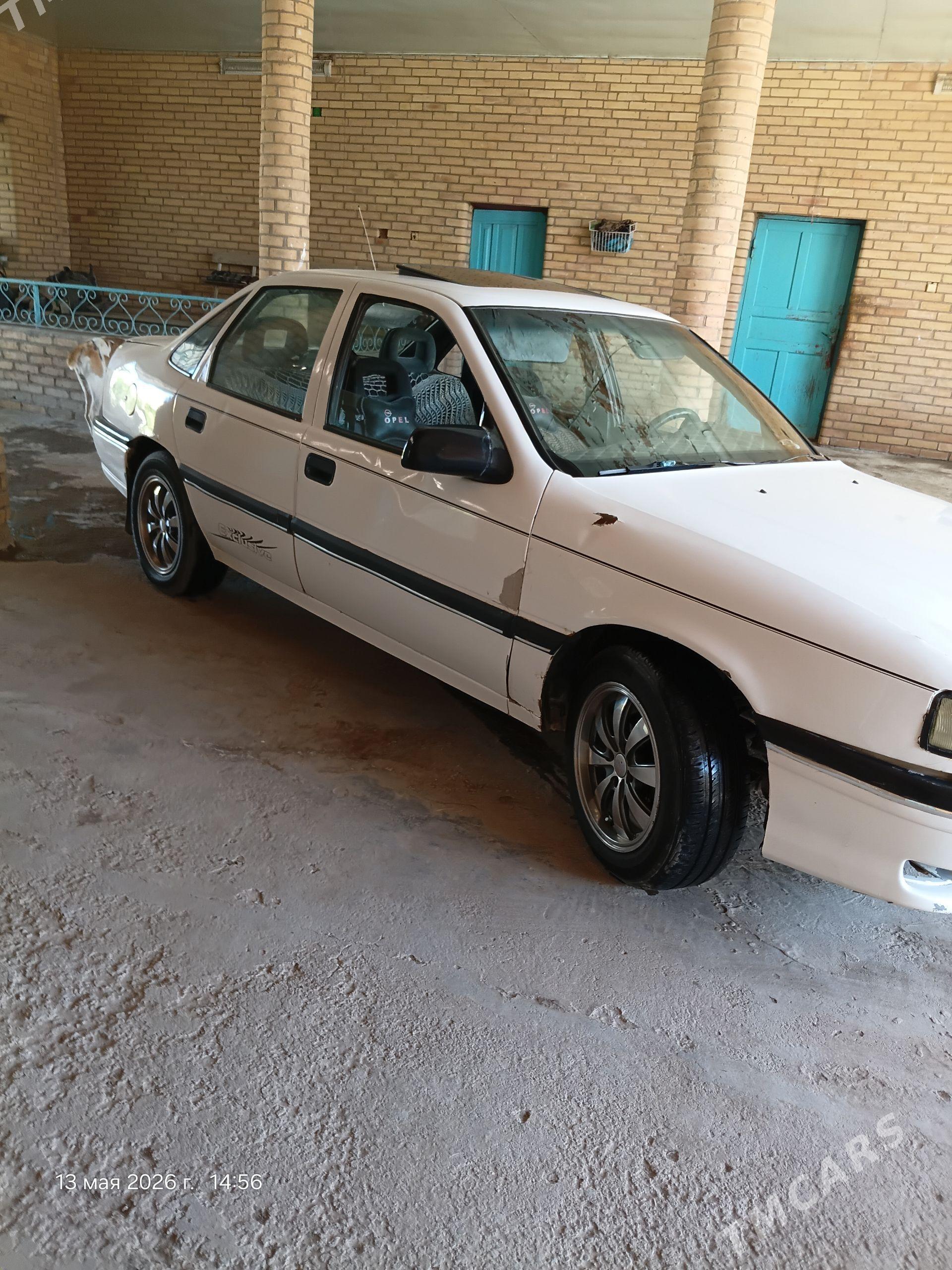 Opel Vectra 1995 - 30 000 TMT - Фарап - img 1