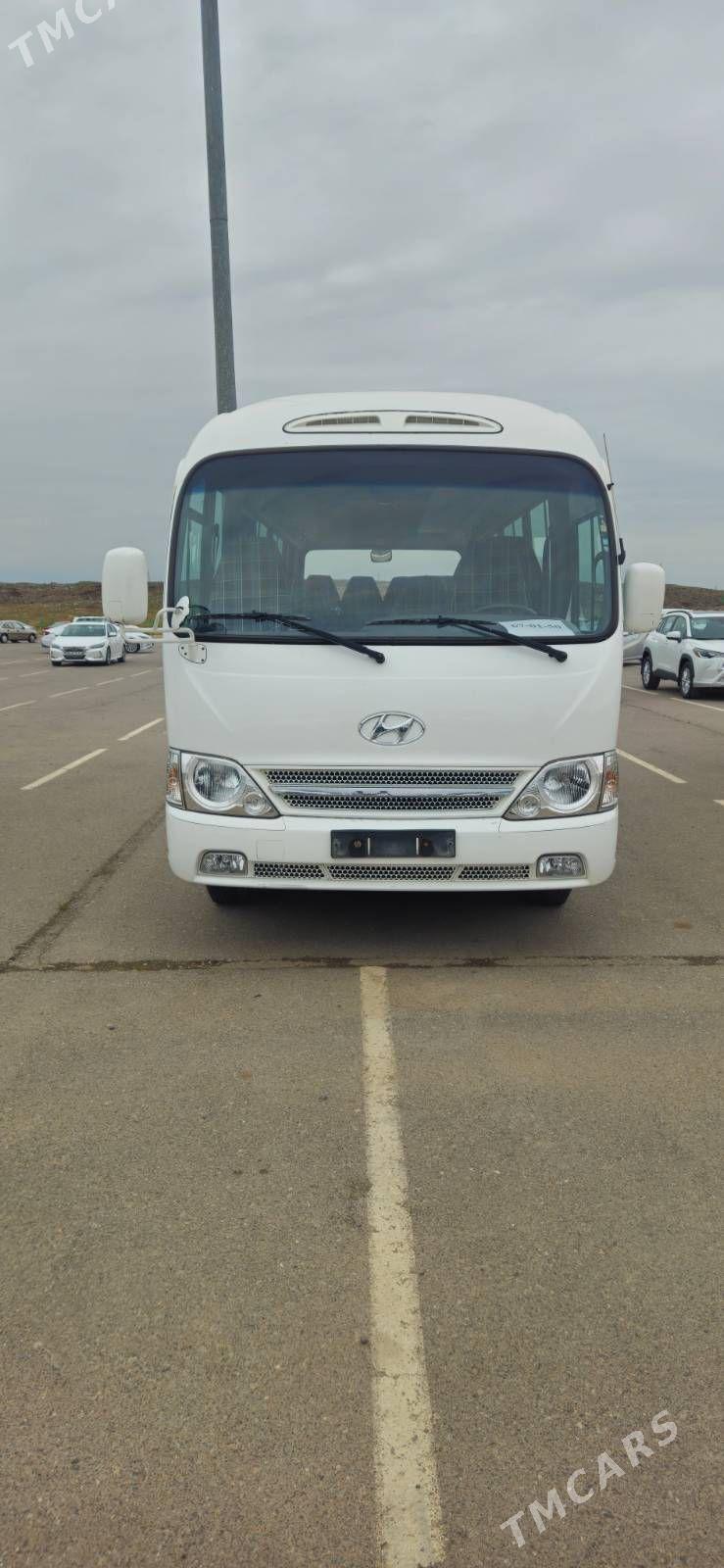Toyota Coaster 2019 - 730 000 TMT - Ашхабад - img 1