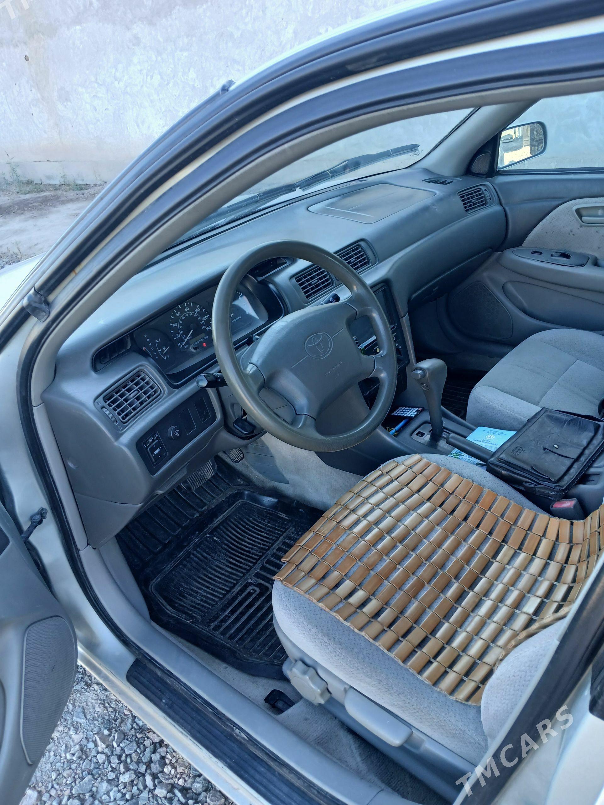 Toyota Camry 2001 - 175 000 TMT - Boldumsaz - img 1