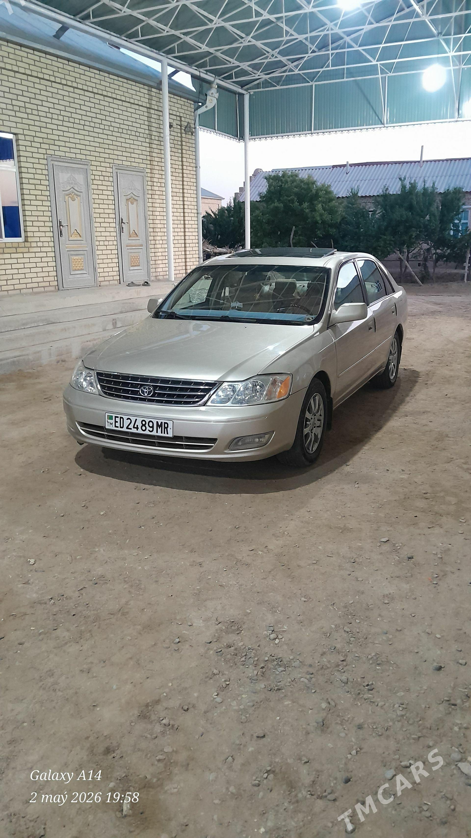 Toyota Avalon 2001 - 220 000 TMT - Мары - img 1