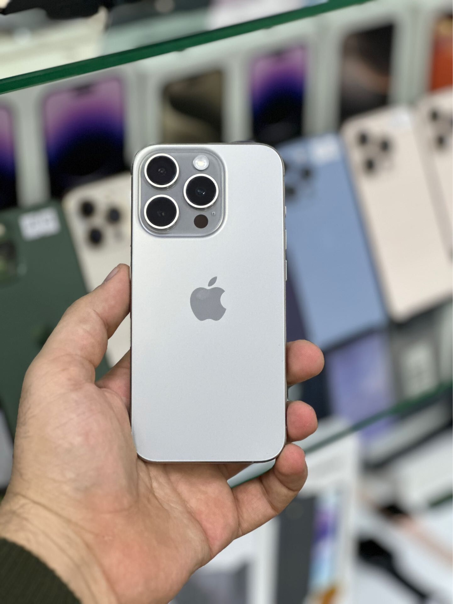 iPhone 15 Max 256GB - Garaşsyzlygyň 15 ýyllygy Söwda Merkezi - img 1