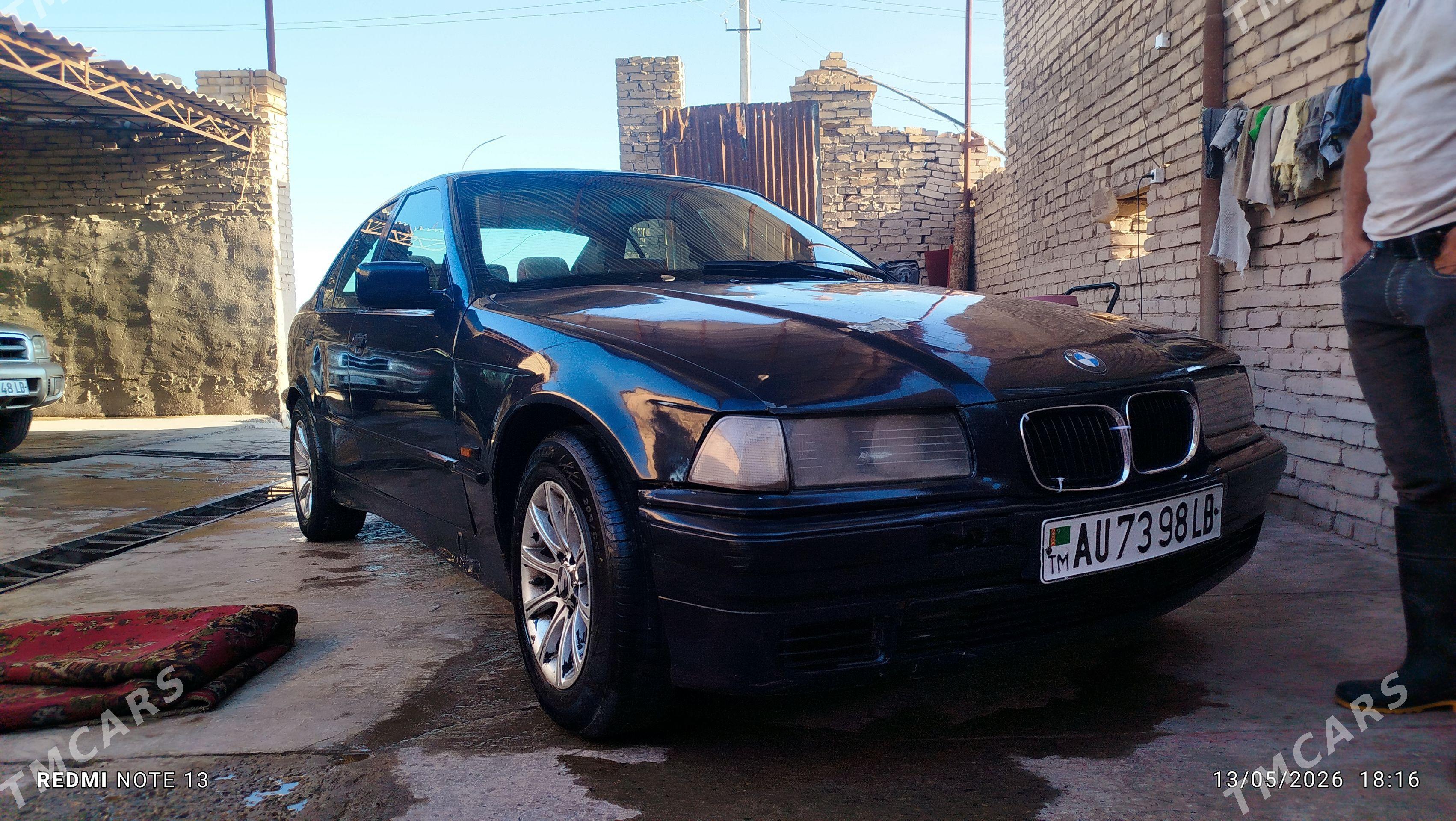 BMW 320 1992 - 35 000 TMT - Фарап - img 1