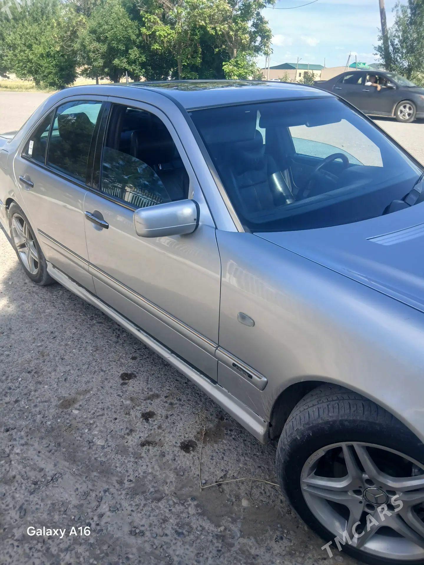 Mercedes-Benz E320 1997 - 95 000 TMT - Balkanabat - img 1