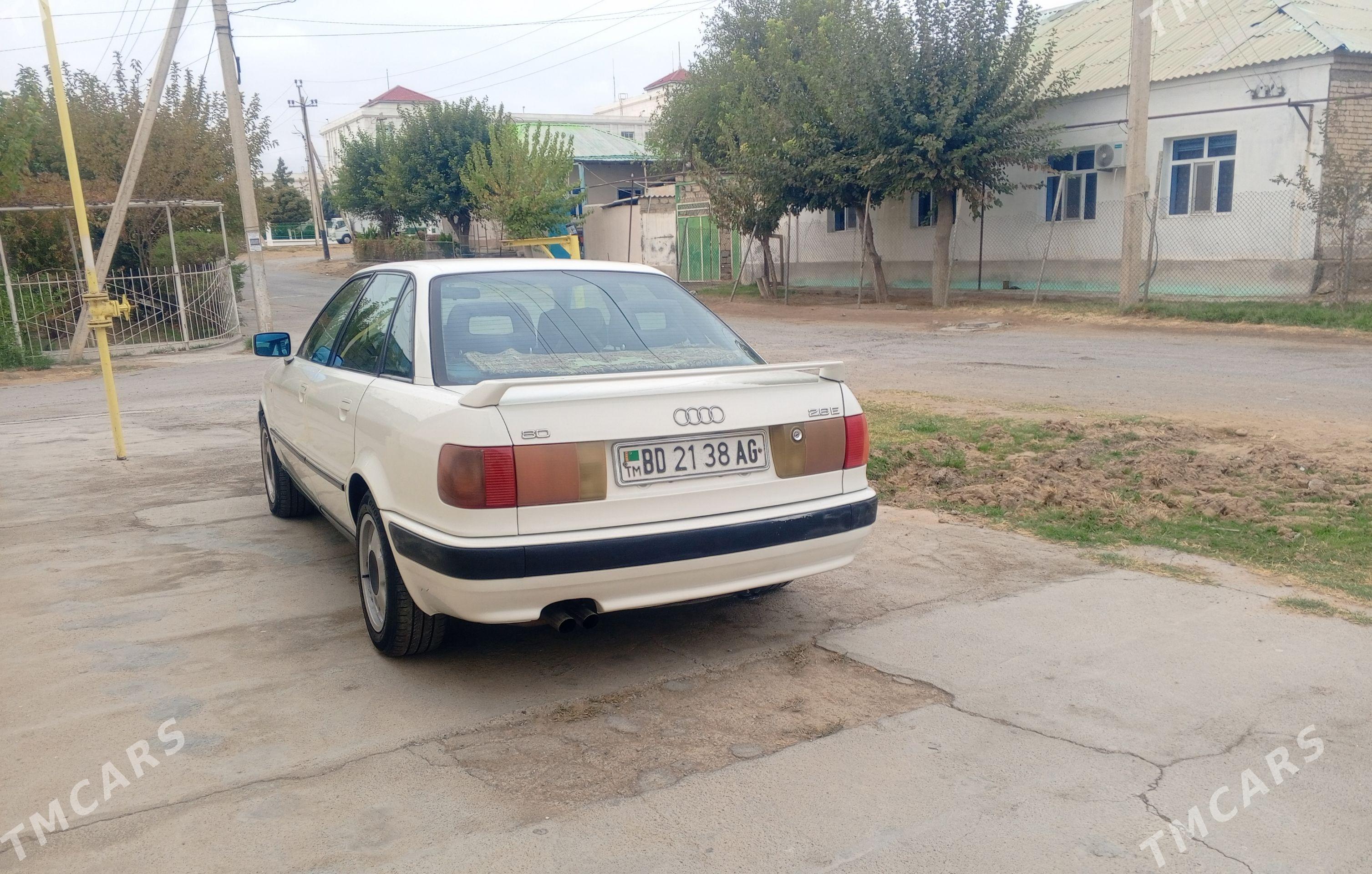Audi 80 1992 - 39 000 TMT - Дашогуз - img 1