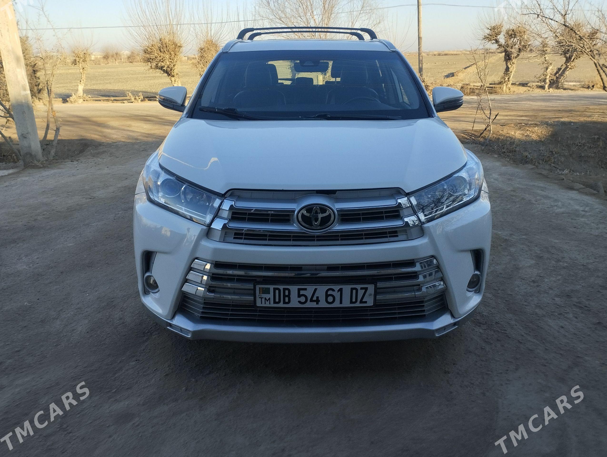 Toyota Highlander 2019 - 450 000 TMT - Şabat etr. - img 1