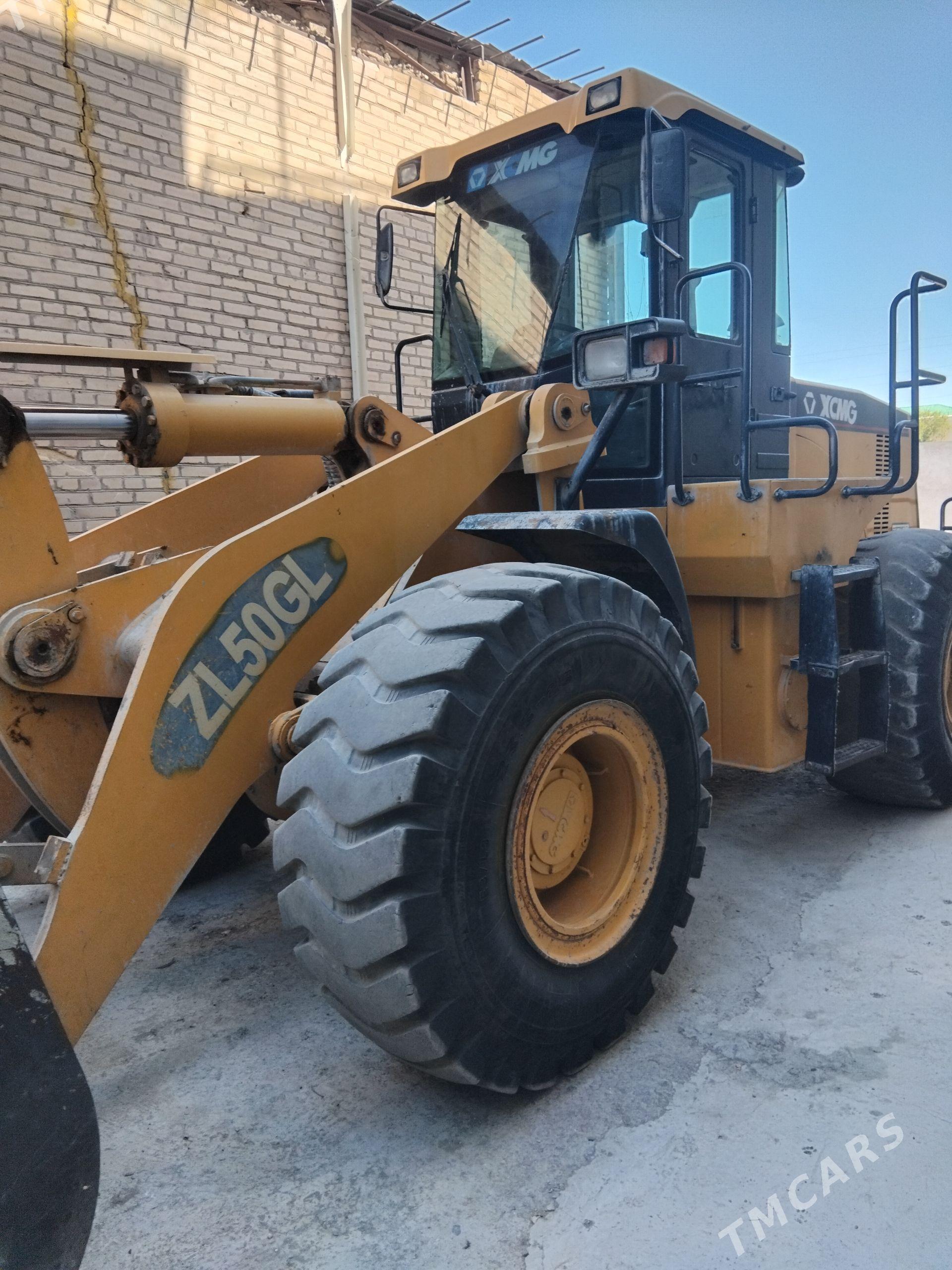 XCMG ZL50 2013 - 500 000 TMT - Türkmenabat - img 1