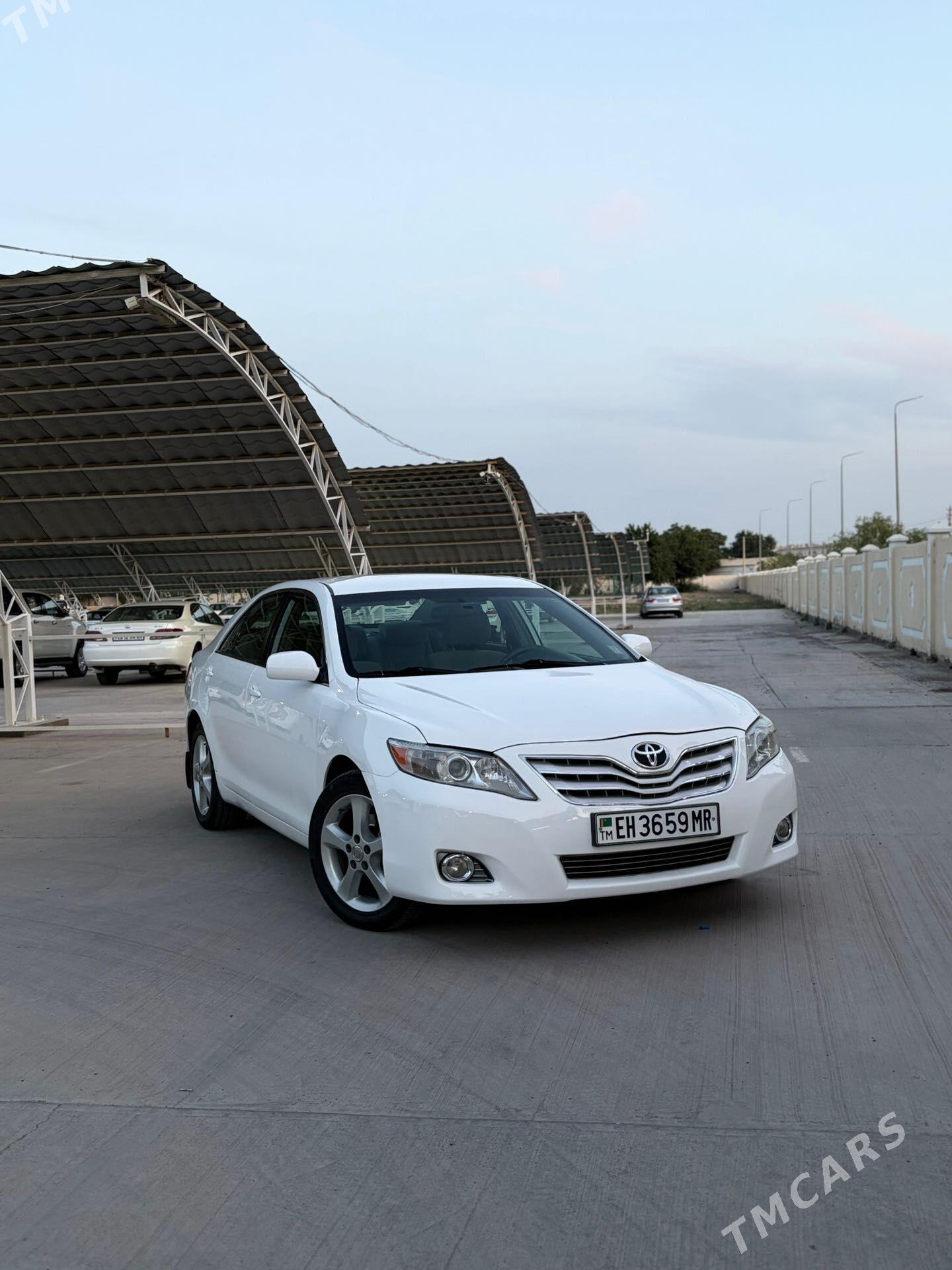 Toyota Camry 2010 - 230 000 TMT - Мары - img 1