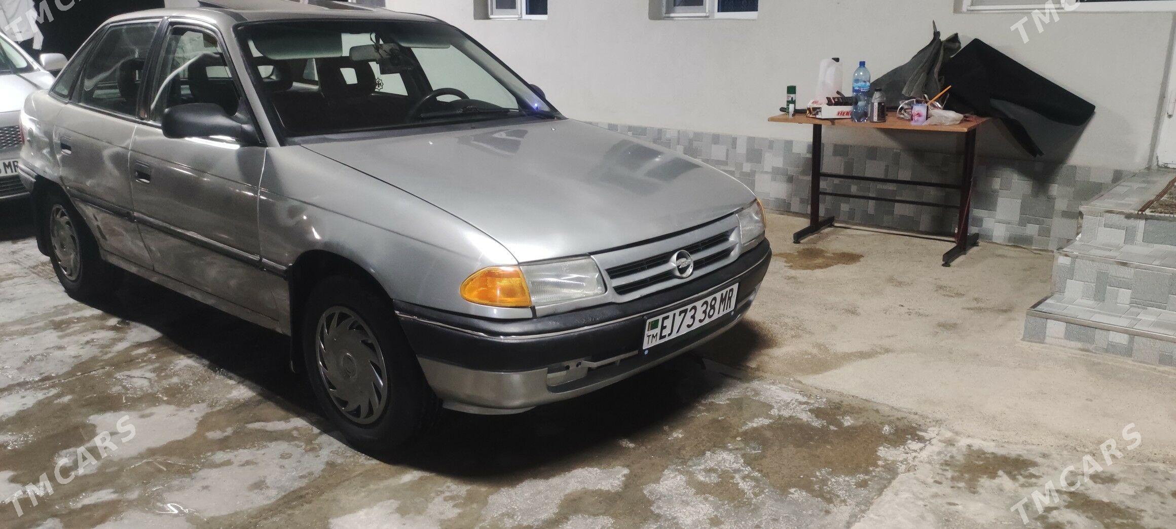 Opel Astra 1992 - 50 000 TMT - Мары - img 1