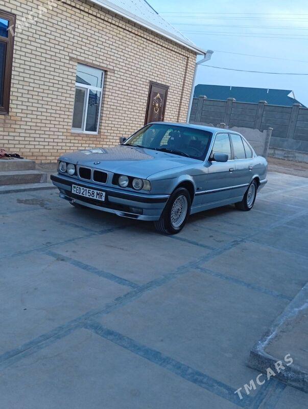 BMW 525 1990 - 110 000 TMT - Mary - img 1