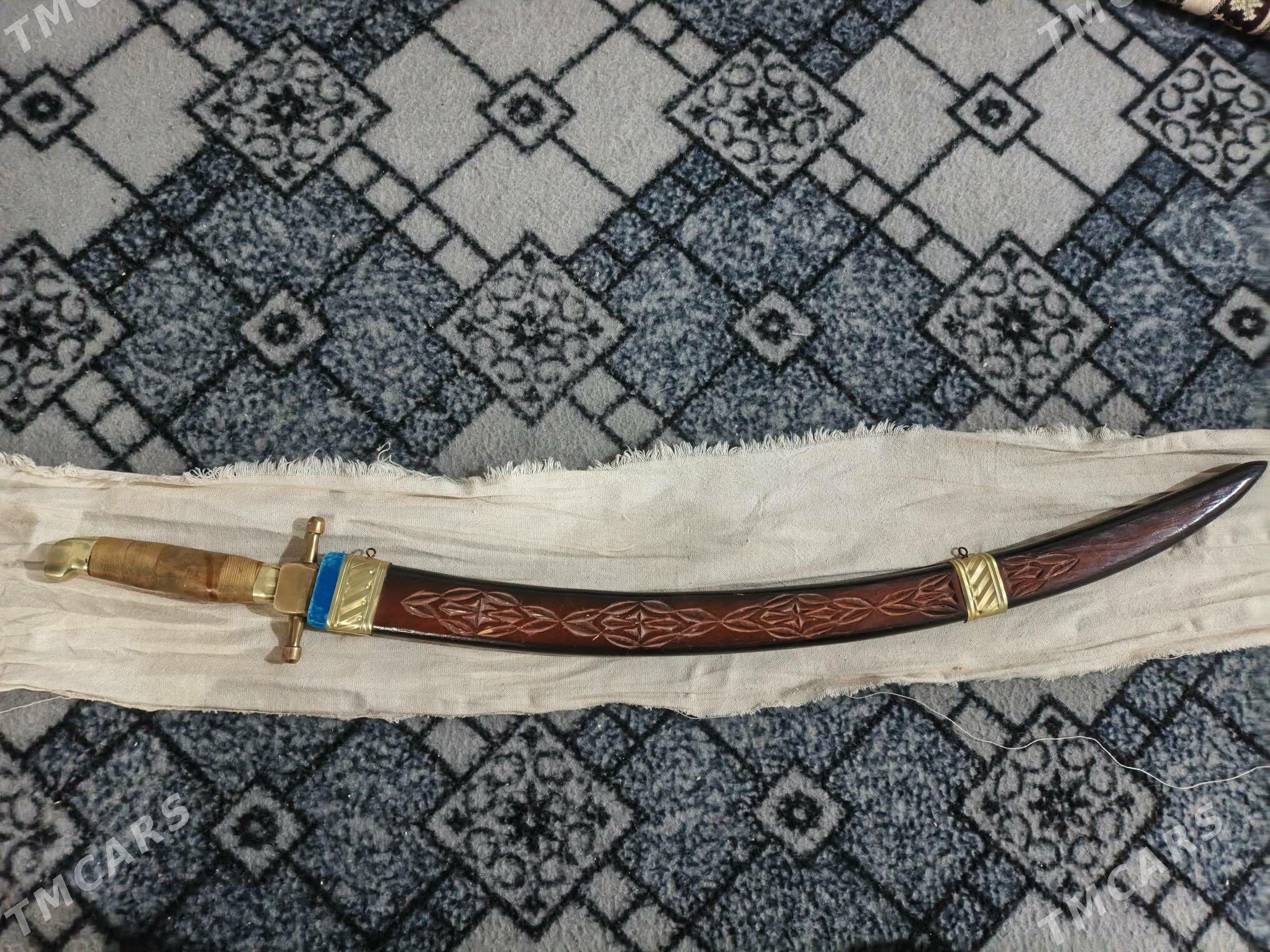 Gadymy Gylyç Suvenir - Aşgabat - img 1