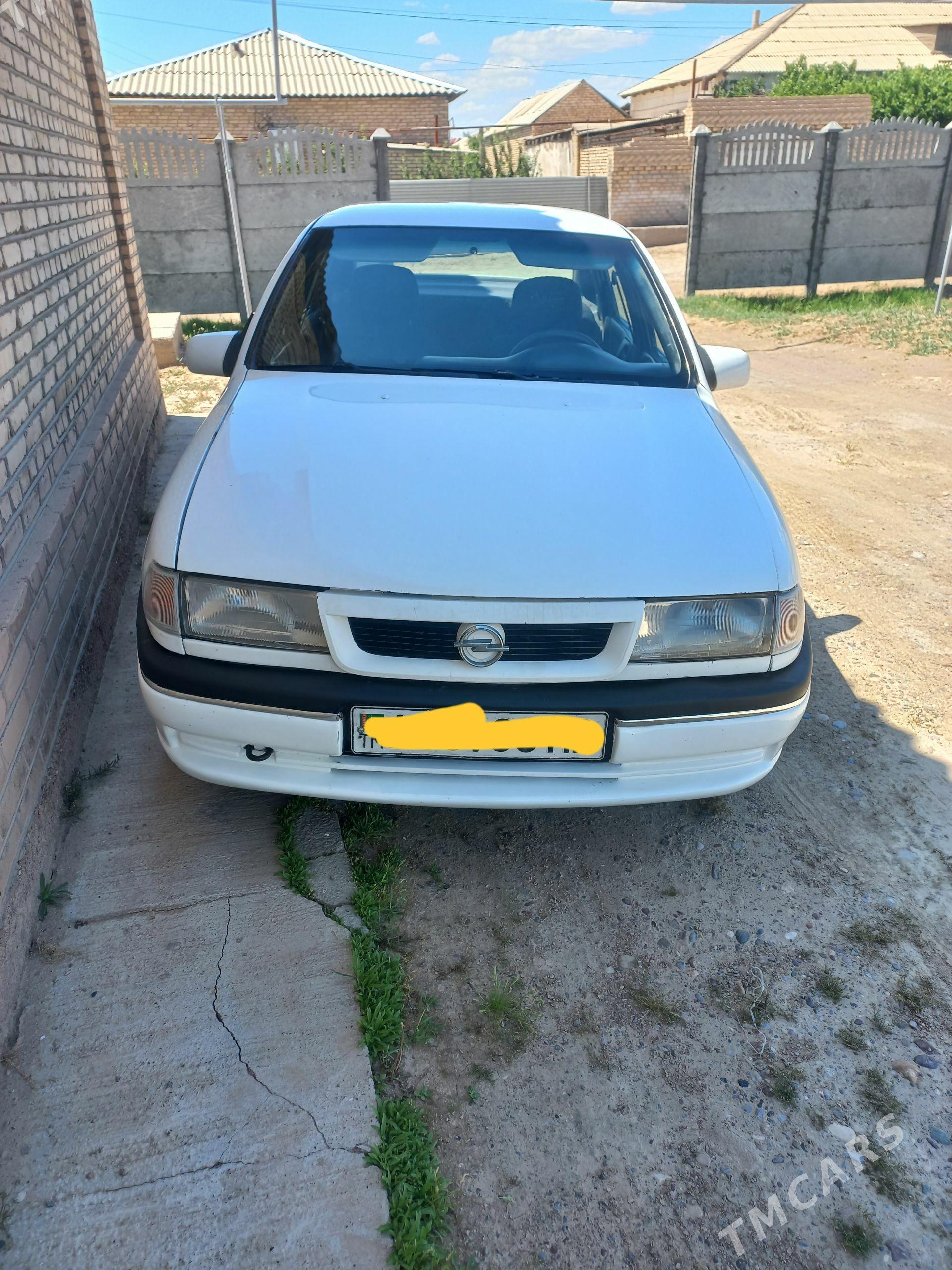 Opel Vectra 1993 - 31 000 TMT - Мары - img 1
