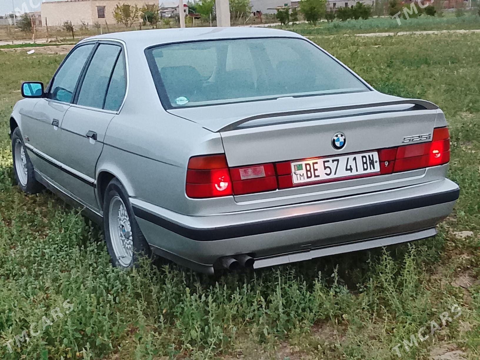 BMW 525 1993 - 80 000 TMT - Этрек - img 1