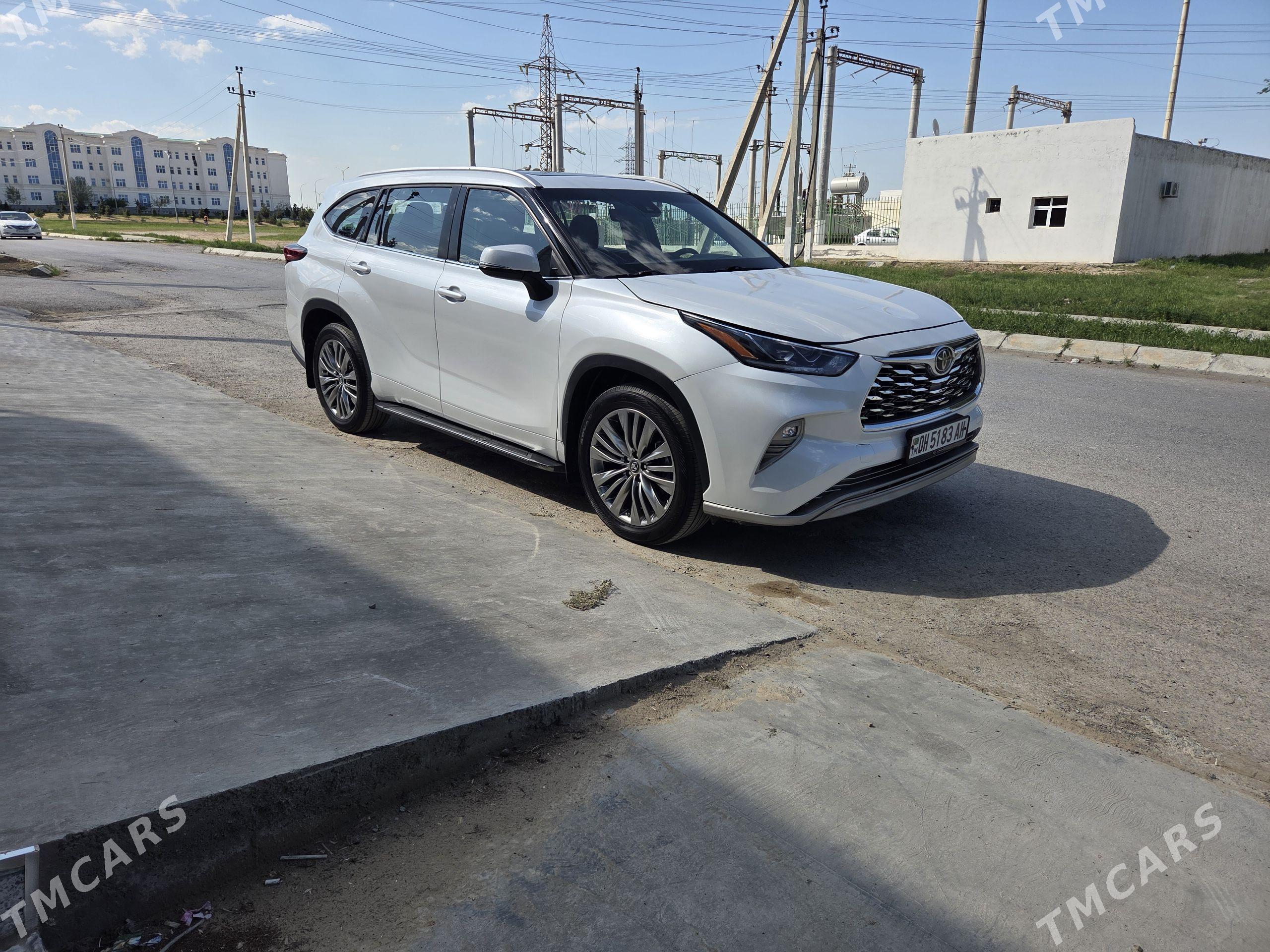 Toyota Highlander 2022 - 575 000 TMT - Ашхабад - img 1