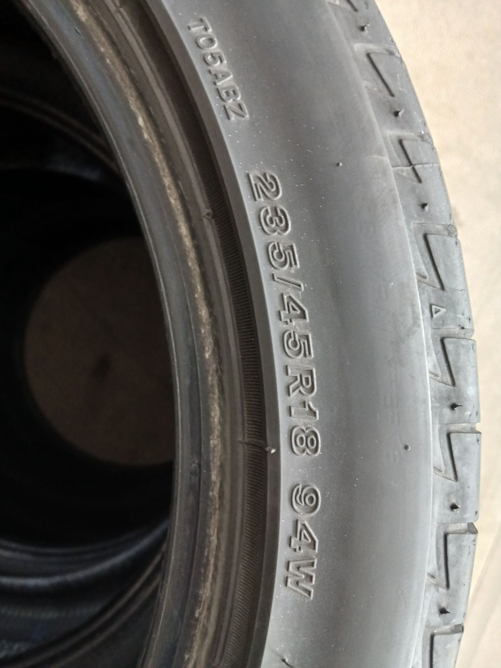 Teker 235/45/18 4 000 TMT - Mary - img 1