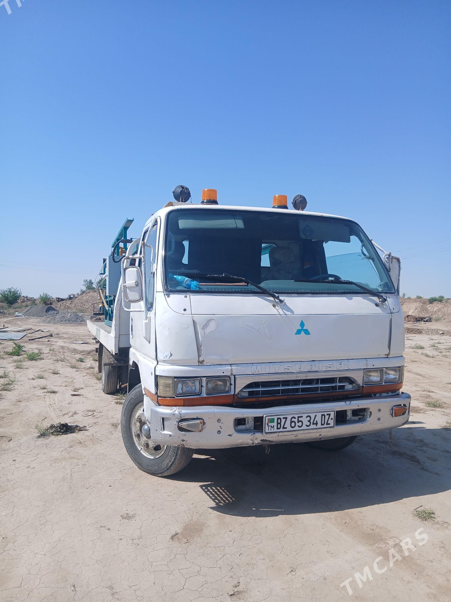 Mitsubishi Canter 1997 - 300 000 TMT - Daşoguz - img 1