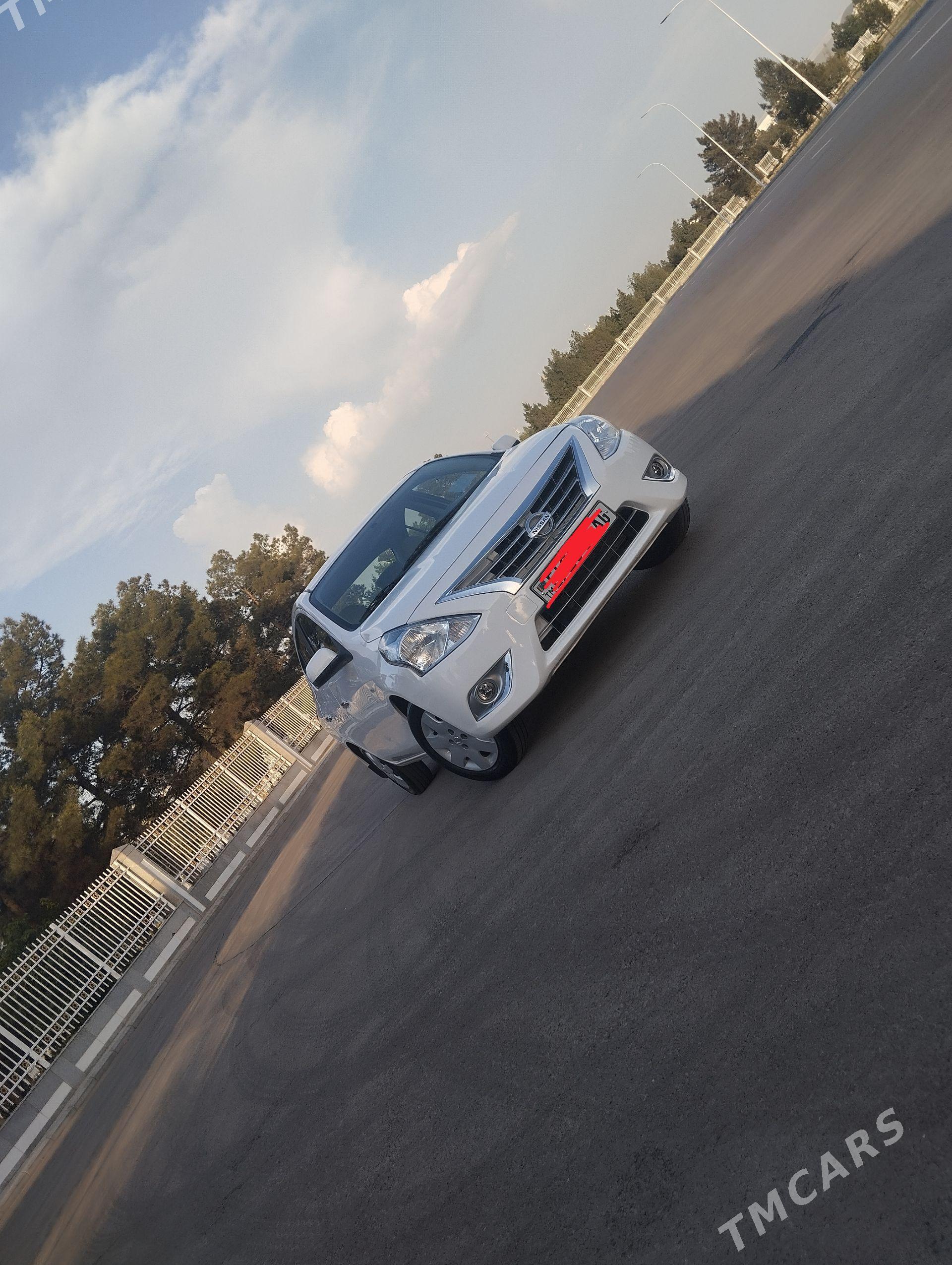 Nissan Sunny 2023 - 183 000 TMT - Bedew - img 1