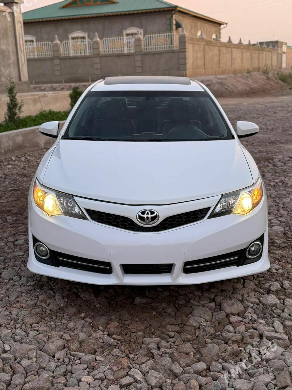 Toyota Camry 2014 - 269 000 TMT - Дашогуз - img 1
