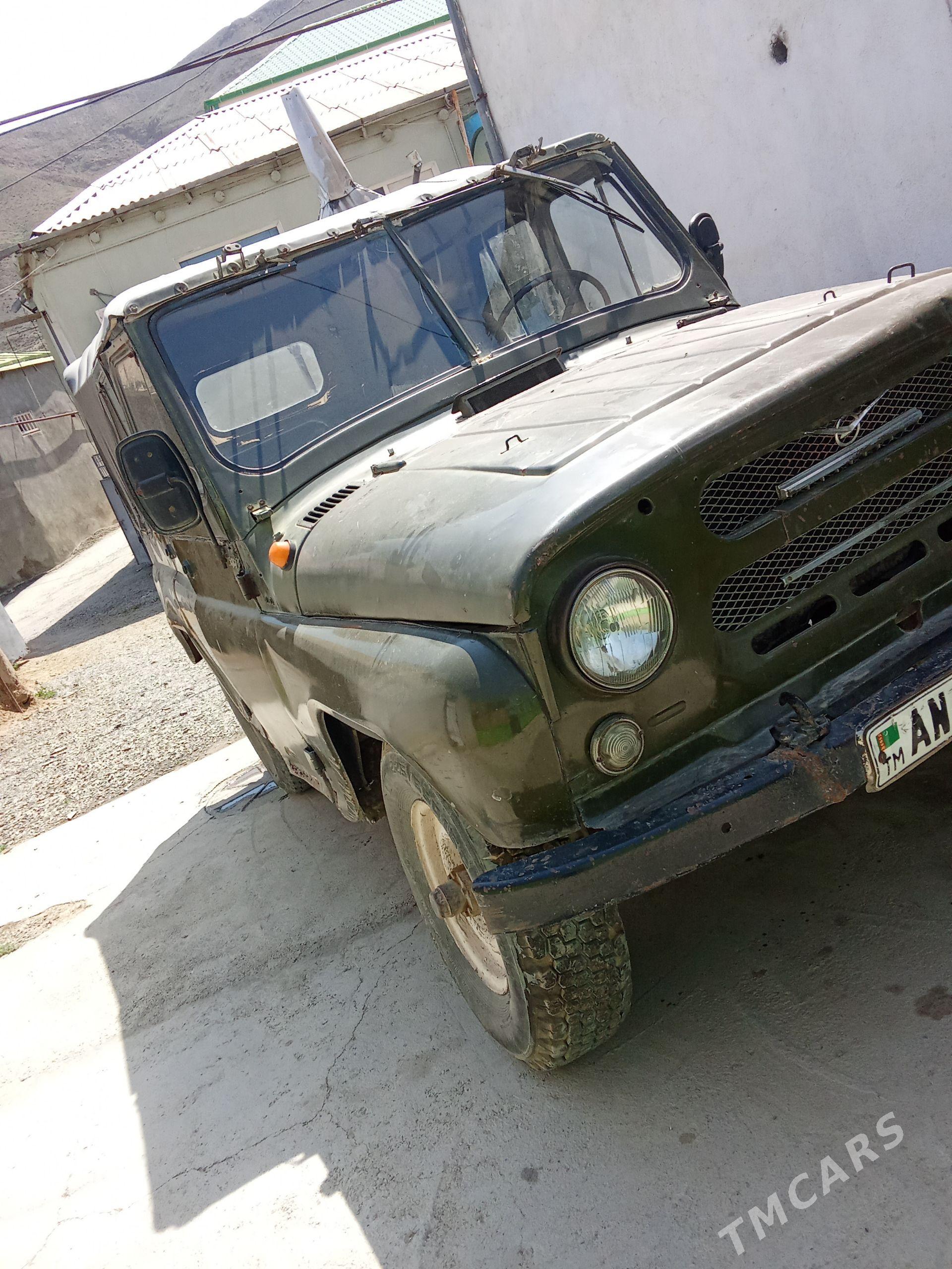 UAZ 469 2000 - 20 000 TMT - Бахарден - img 1