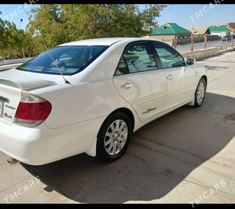 Toyota Camry 2005 - 170 000 TMT - Балканабат - img 1