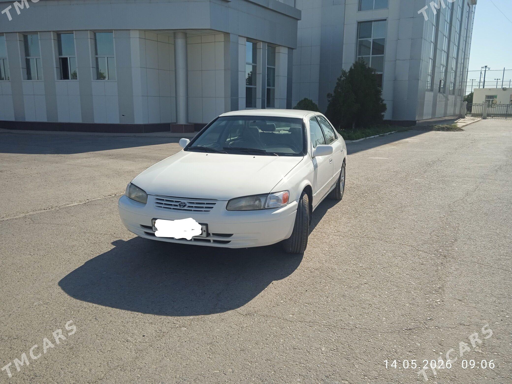 Toyota Camry 1998 - 145 000 TMT - Фарап - img 1
