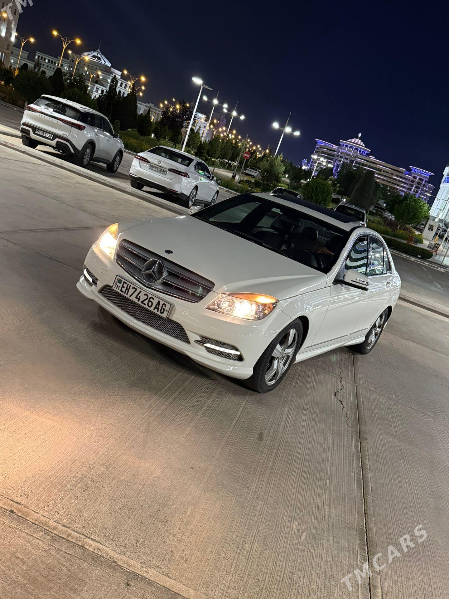 Mercedes-Benz C300 2011 - 250 000 TMT - Aşgabat - img 1