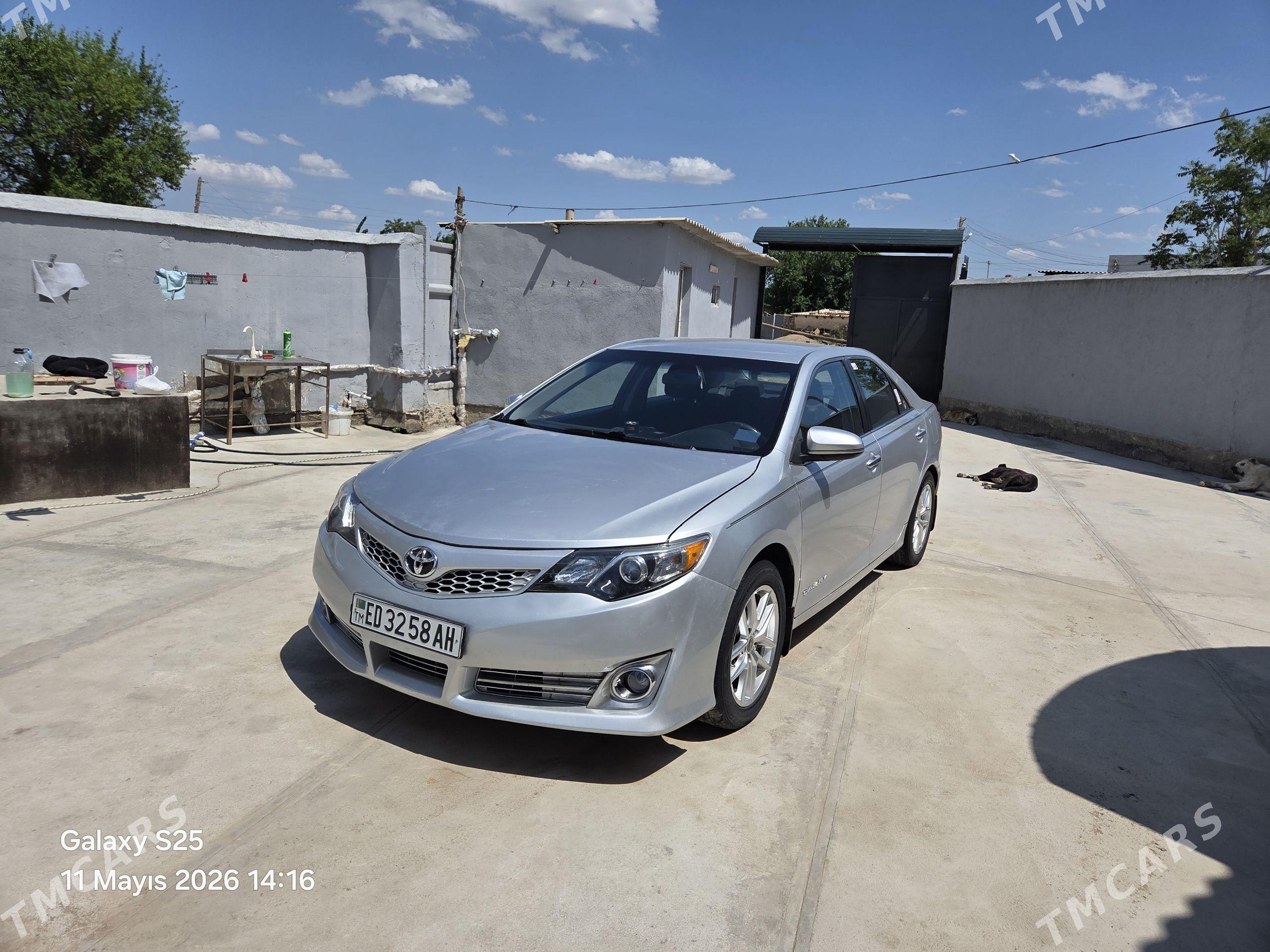 Toyota Camry 2012 - 195 000 TMT - Теджен - img 1