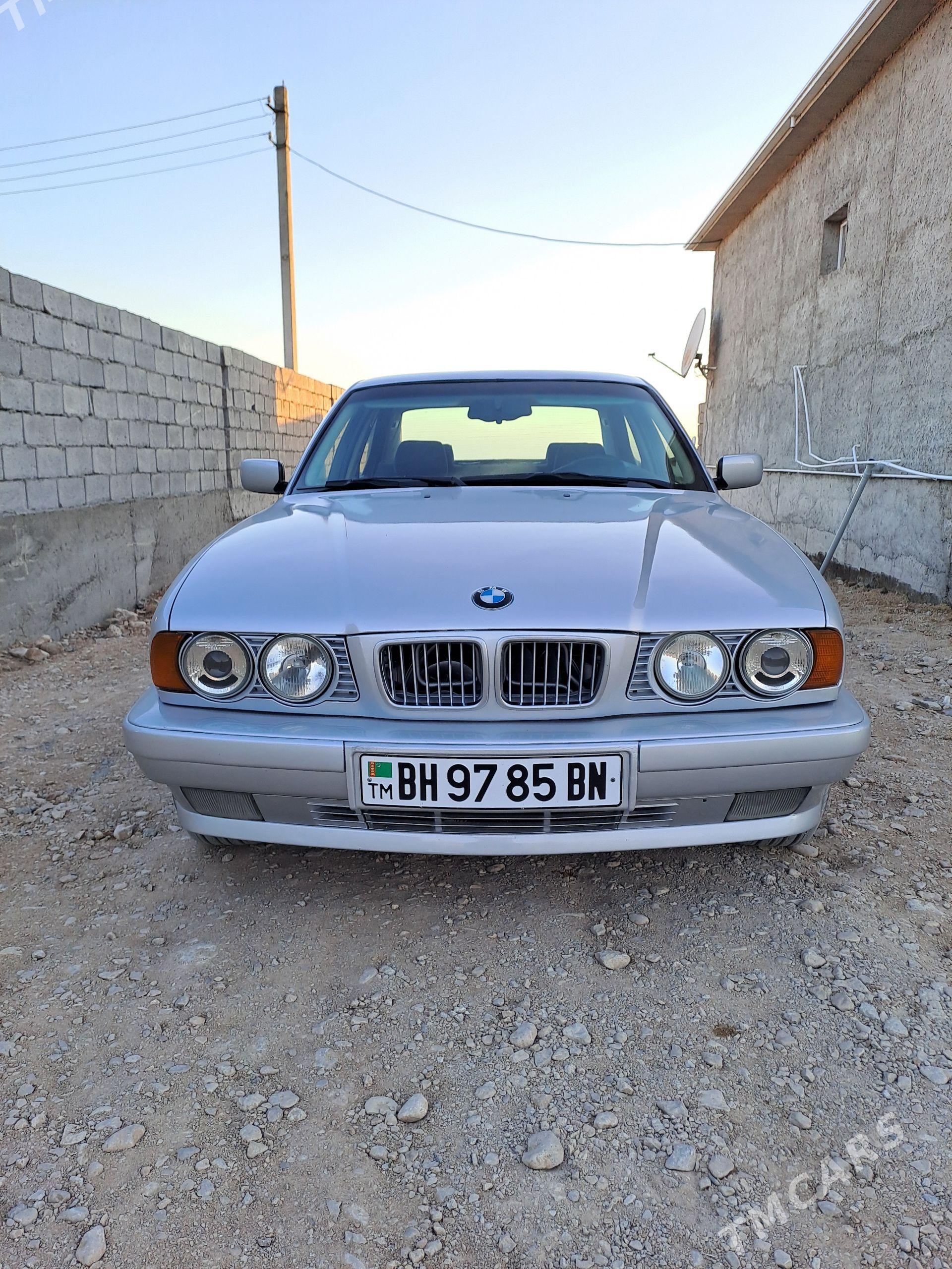 BMW 525 1994 - 90 000 TMT - Балканабат - img 1