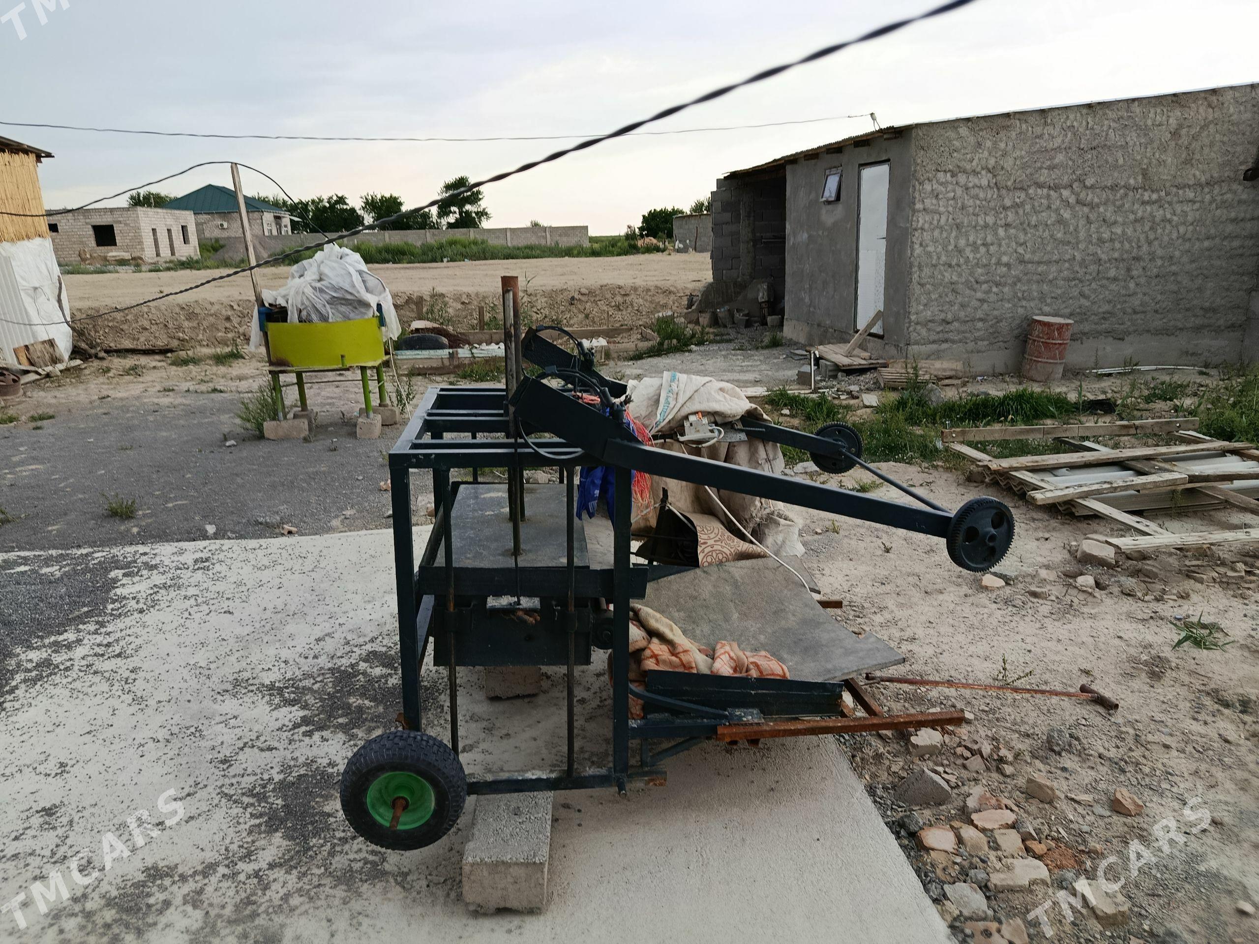 kerpiç stanok meşalka - Ýaşlyk - img 1