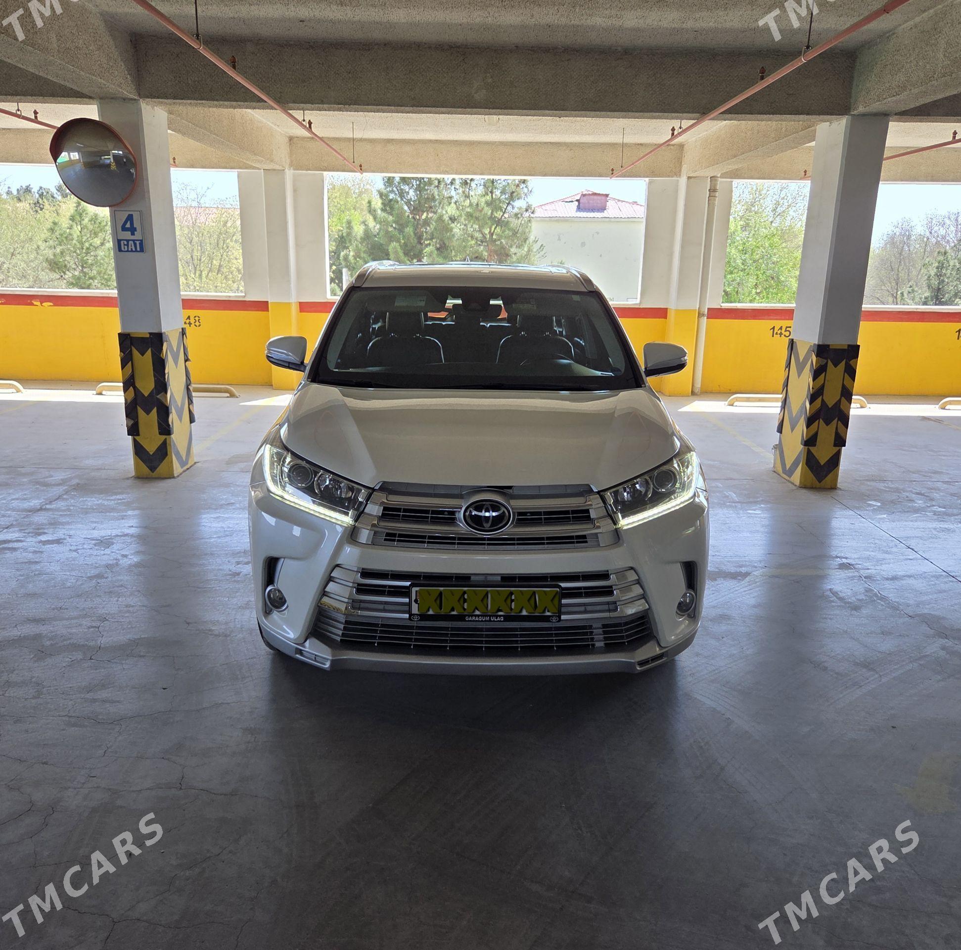 Toyota Highlander 2017 - 520 000 TMT - Ашхабад - img 1