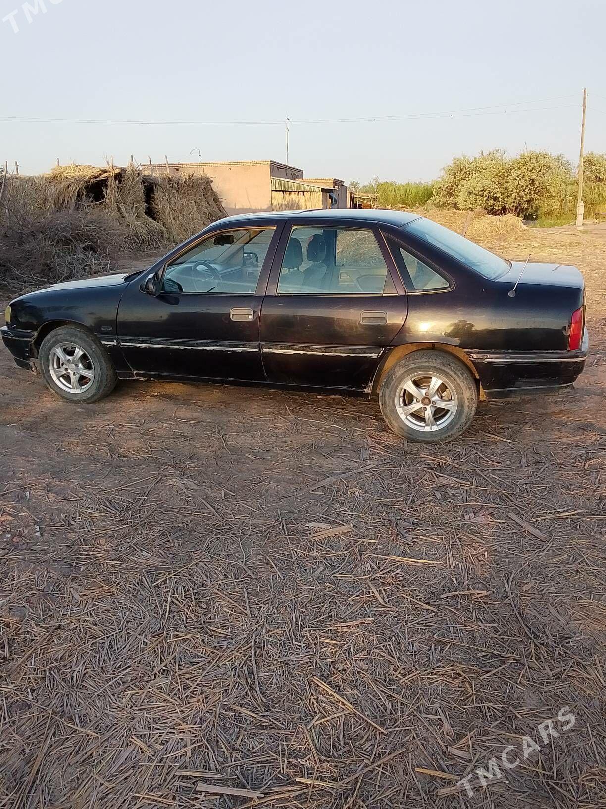 Opel Vectra 1990 - 32 000 TMT - Кёнеургенч - img 1
