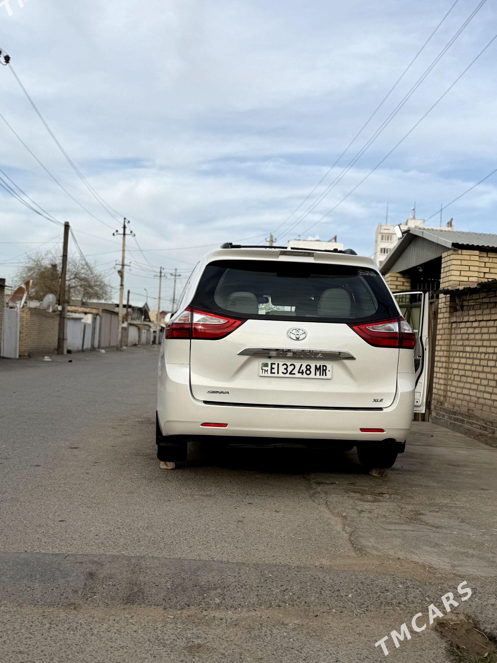Toyota Sienna 2018 - 400 000 TMT - Mary - img 1