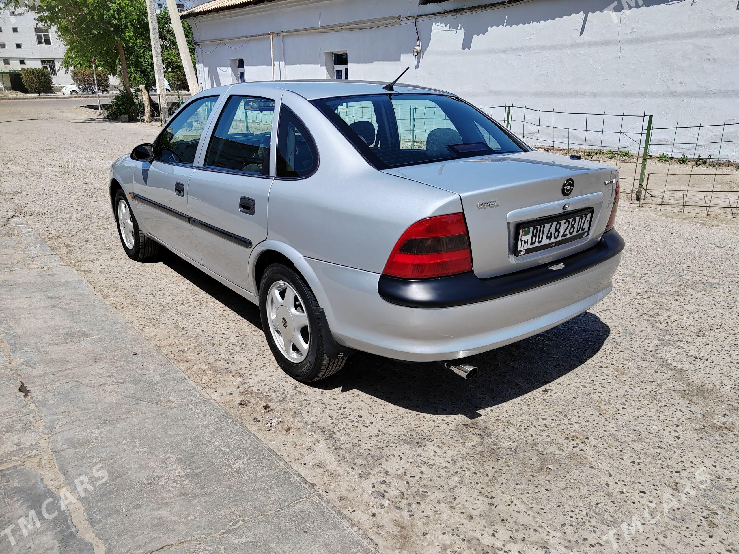 Opel Vectra 1998 - 75 000 TMT - Дашогуз - img 1