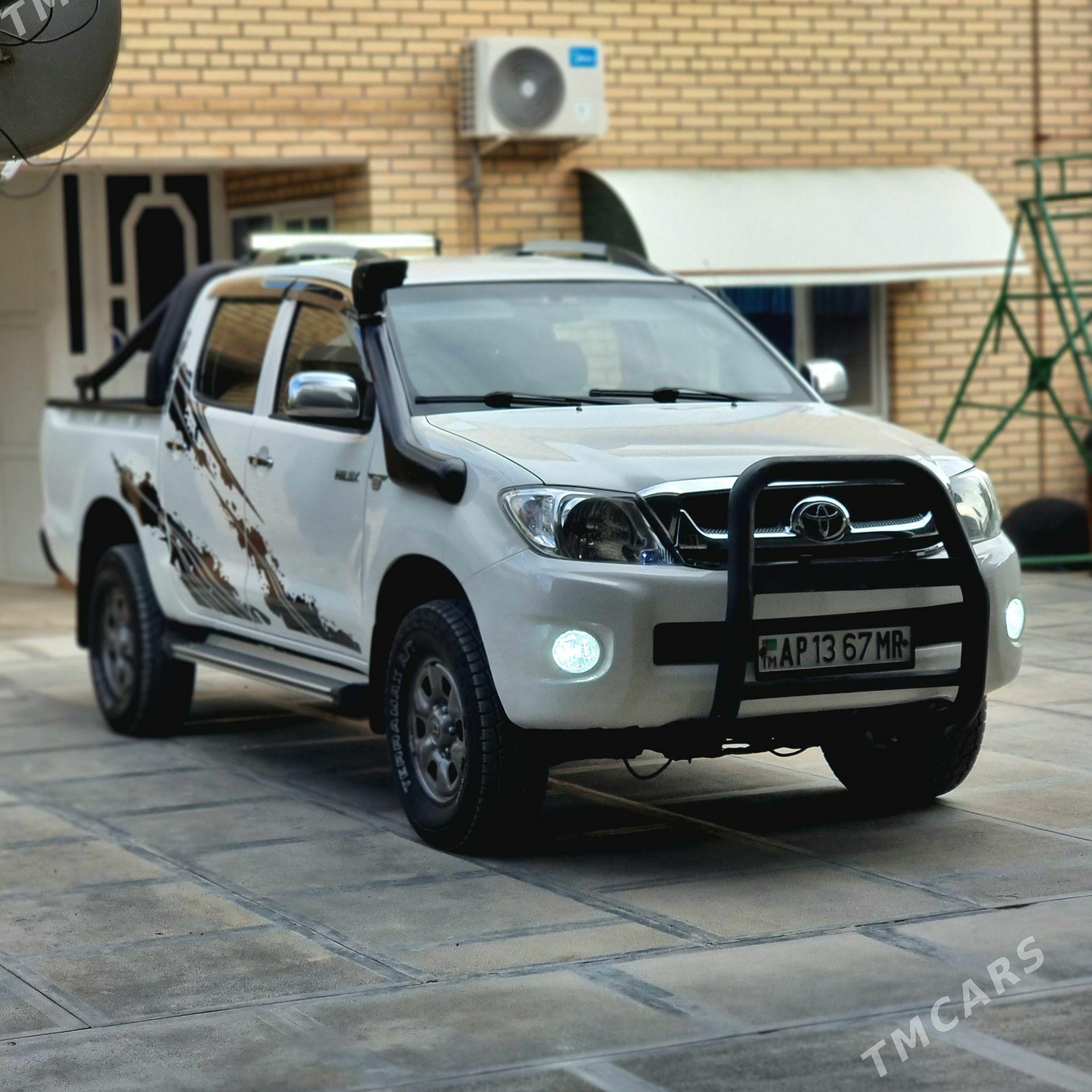 Toyota Hilux 2010 - 340 000 TMT - Mary - img 1