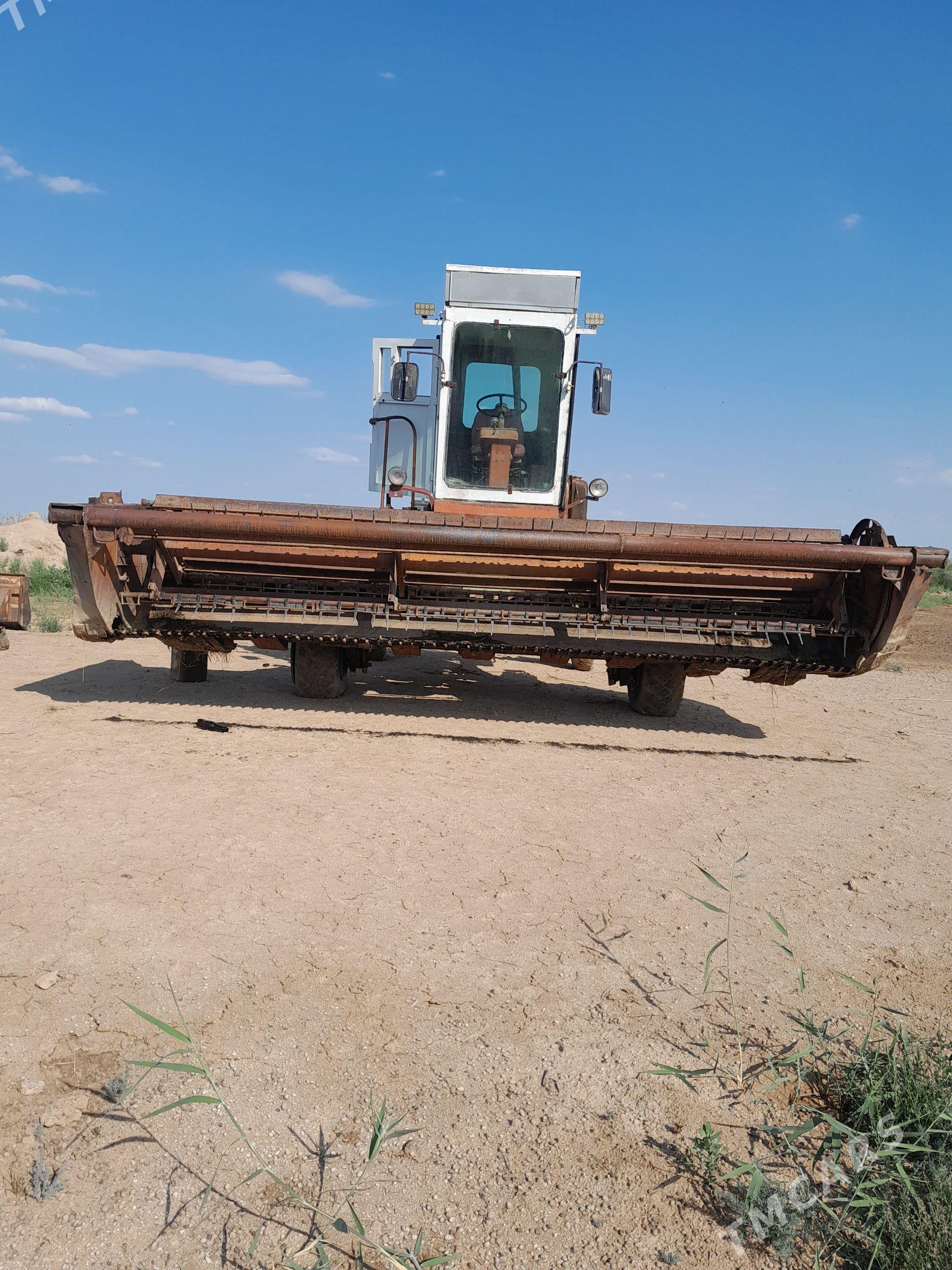 MTZ 82 1996 - 150 000 TMT - Кака - img 1