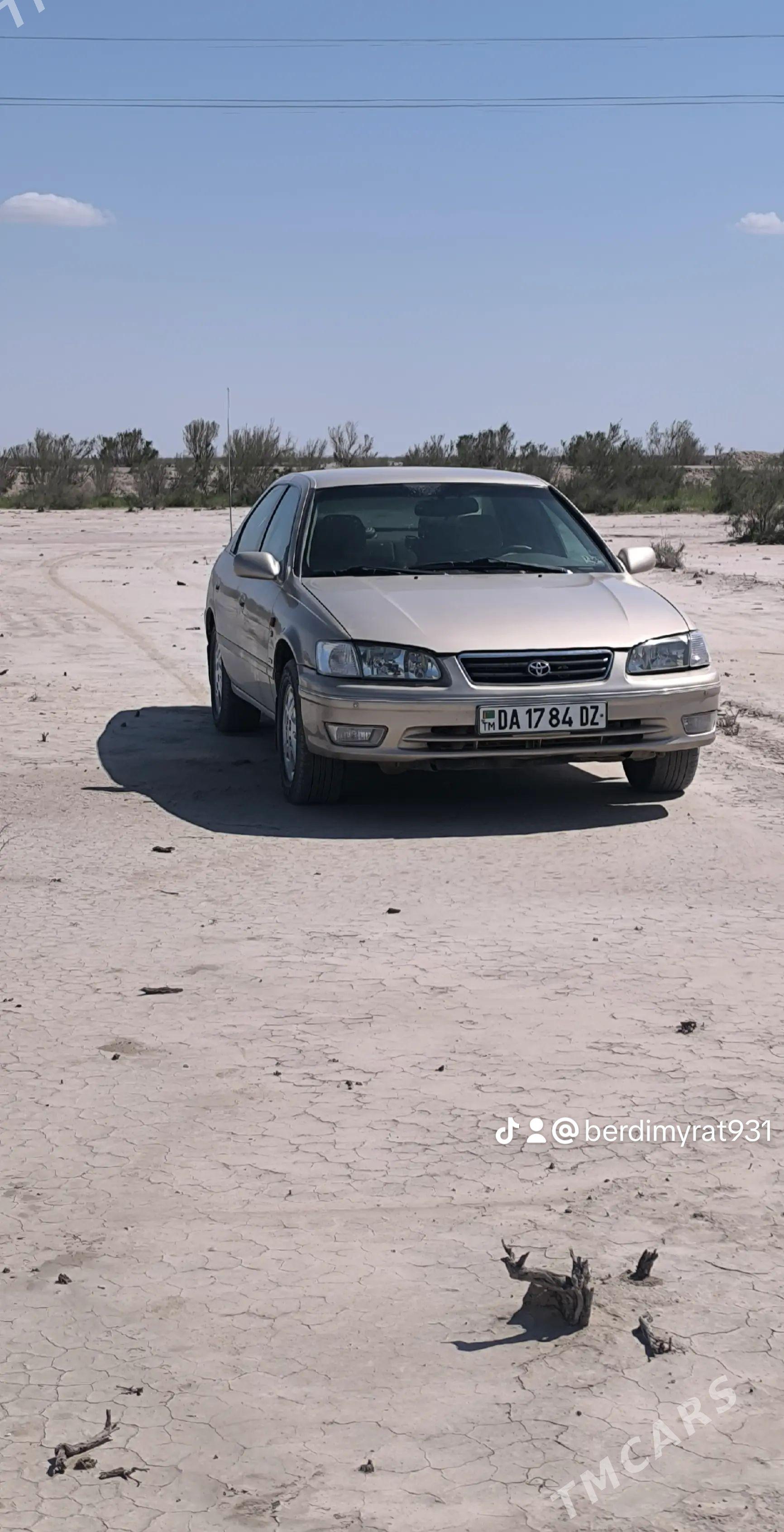 Toyota Camry 1999 - 160 000 TMT - етр. Туркменбаши - img 1