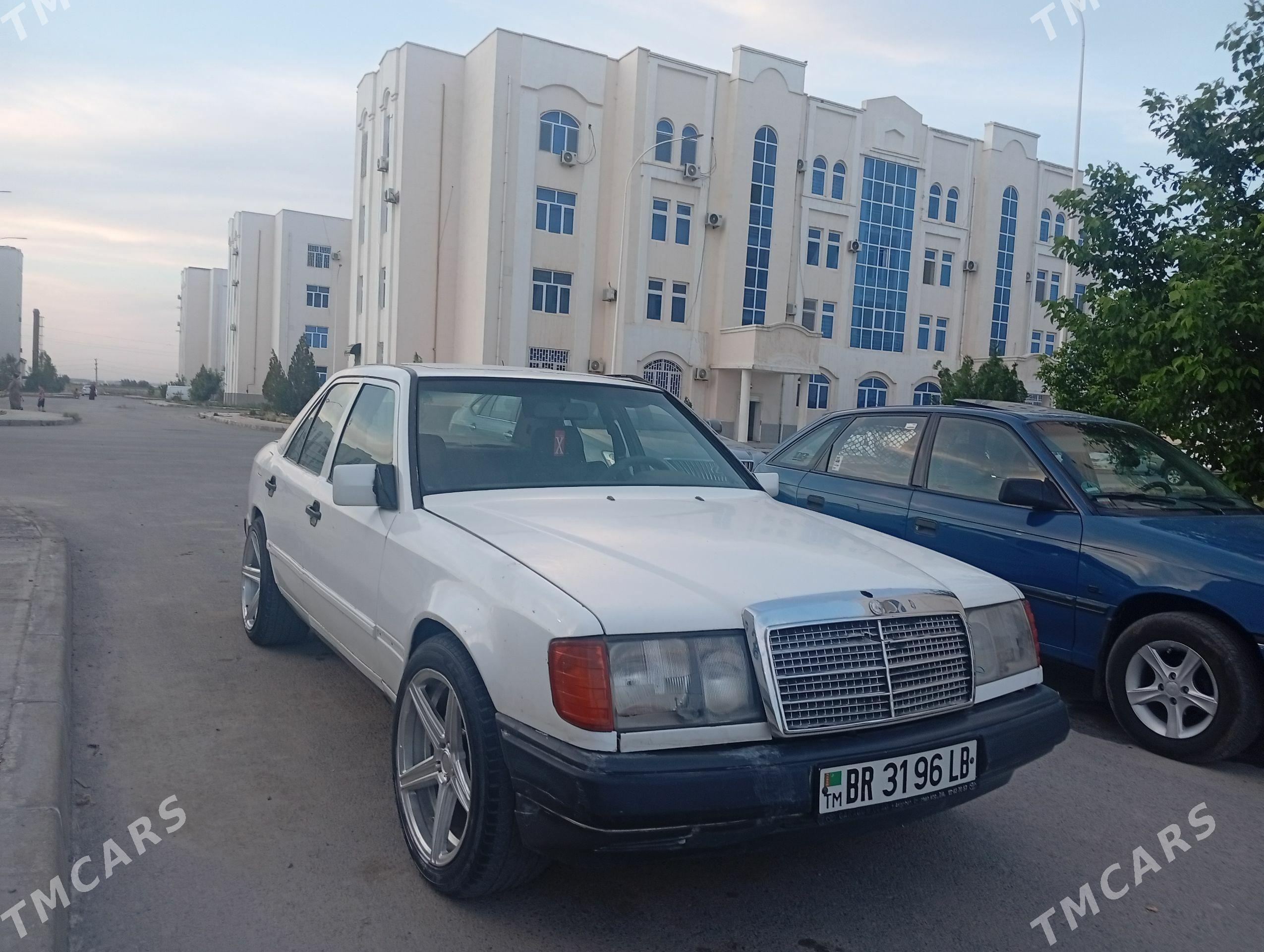 Mercedes-Benz W123 1991 - 30 000 TMT - Туркменабат - img 1