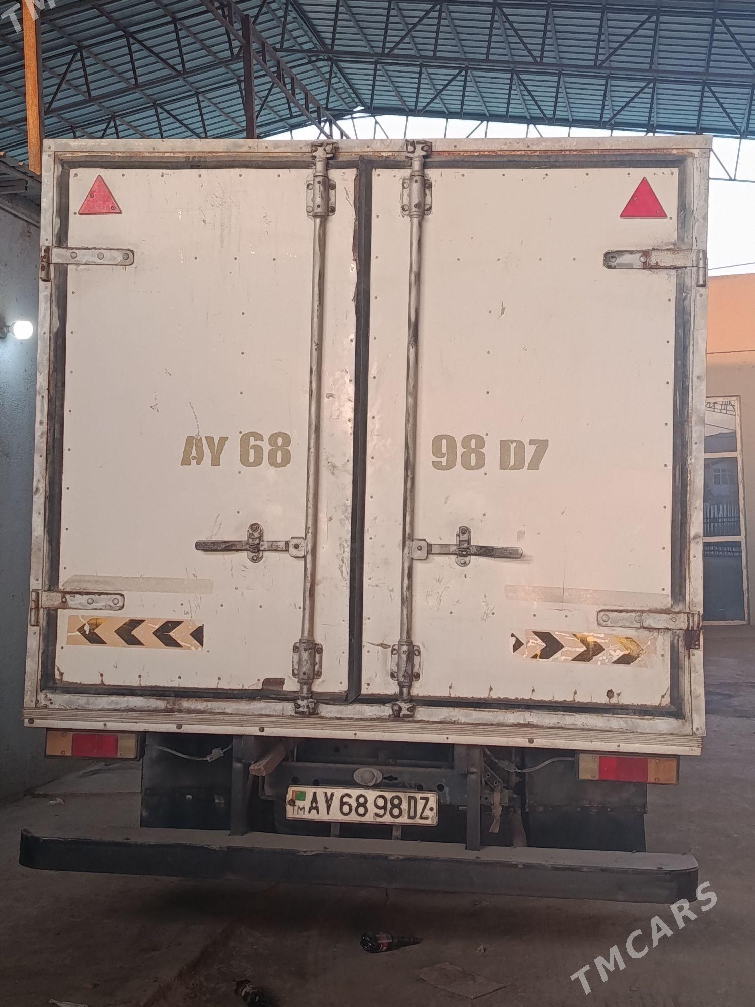 Mitsubishi Canter 2014 - 400 000 TMT - Gurbansoltan Eje - img 1