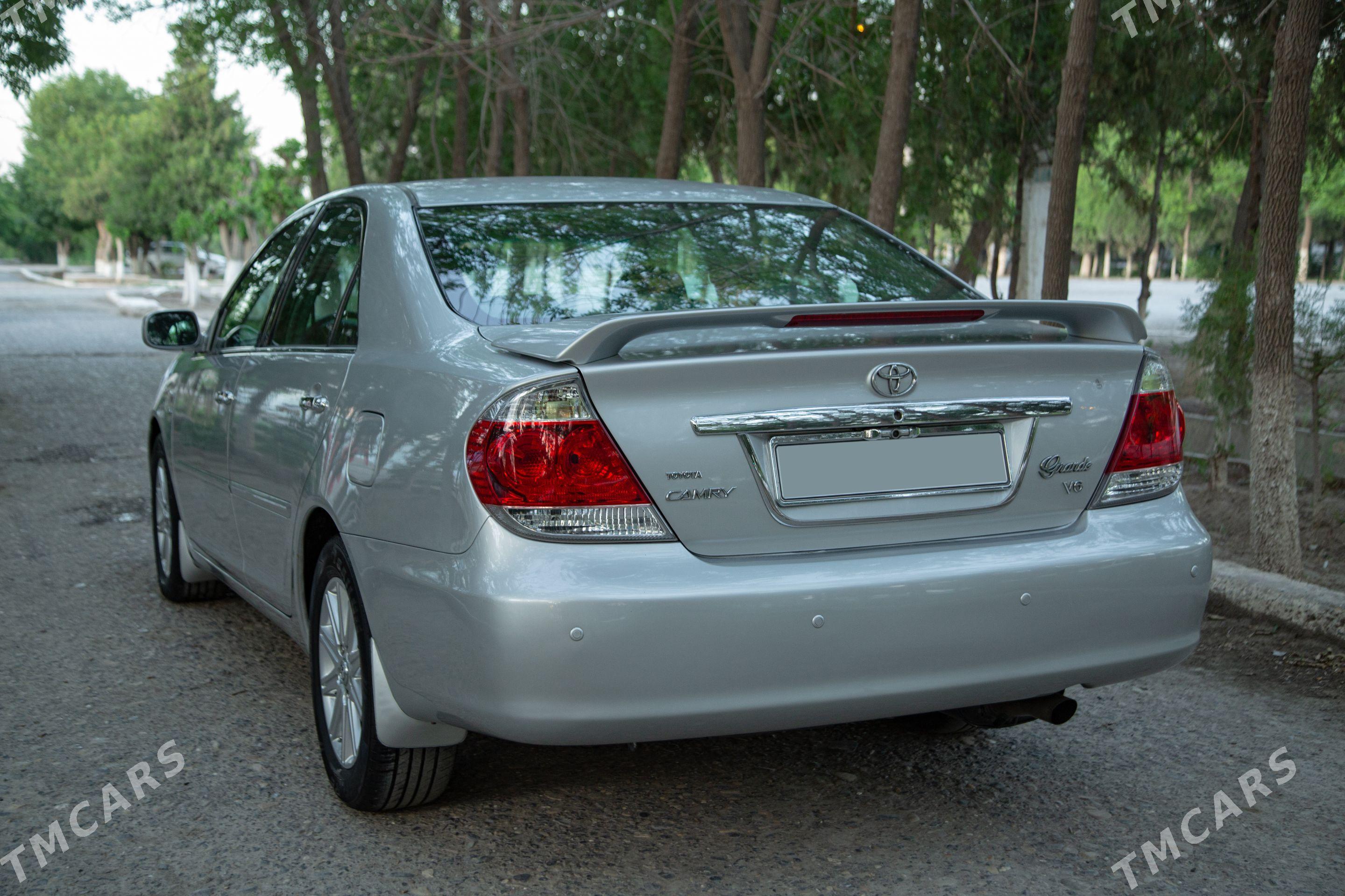 Toyota Camry 2004 - 245 000 TMT - Bedew - img 1